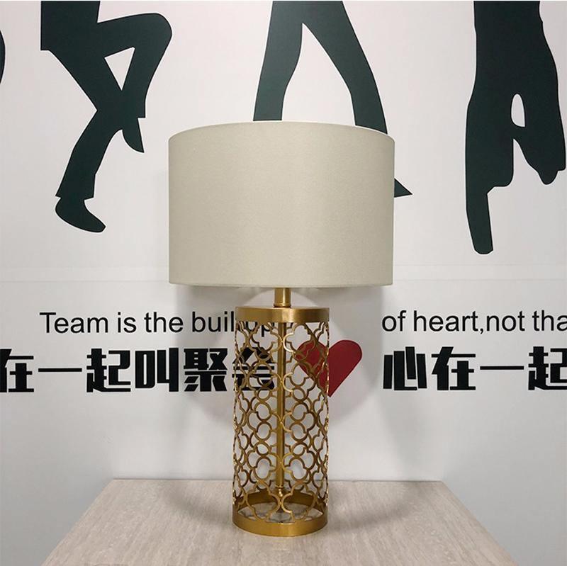 Openwork Metal Table Lamp - Vakkerlight