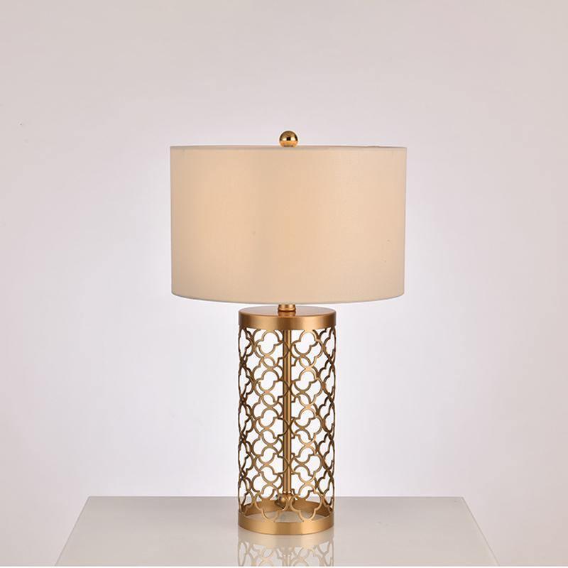 Openwork Metal Table Lamp - Vakkerlight