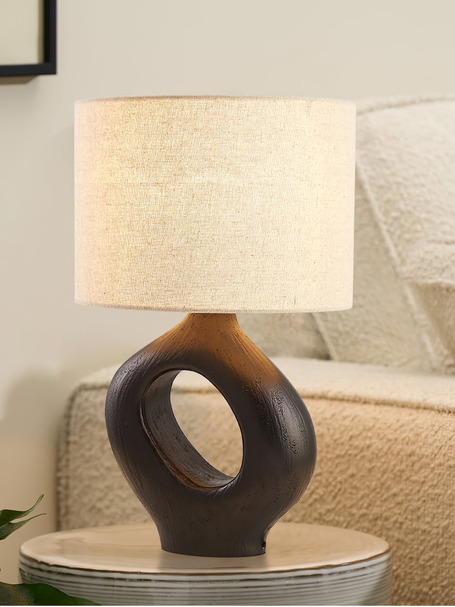 Amara Sculptural Table Lamp - Vakkerlight