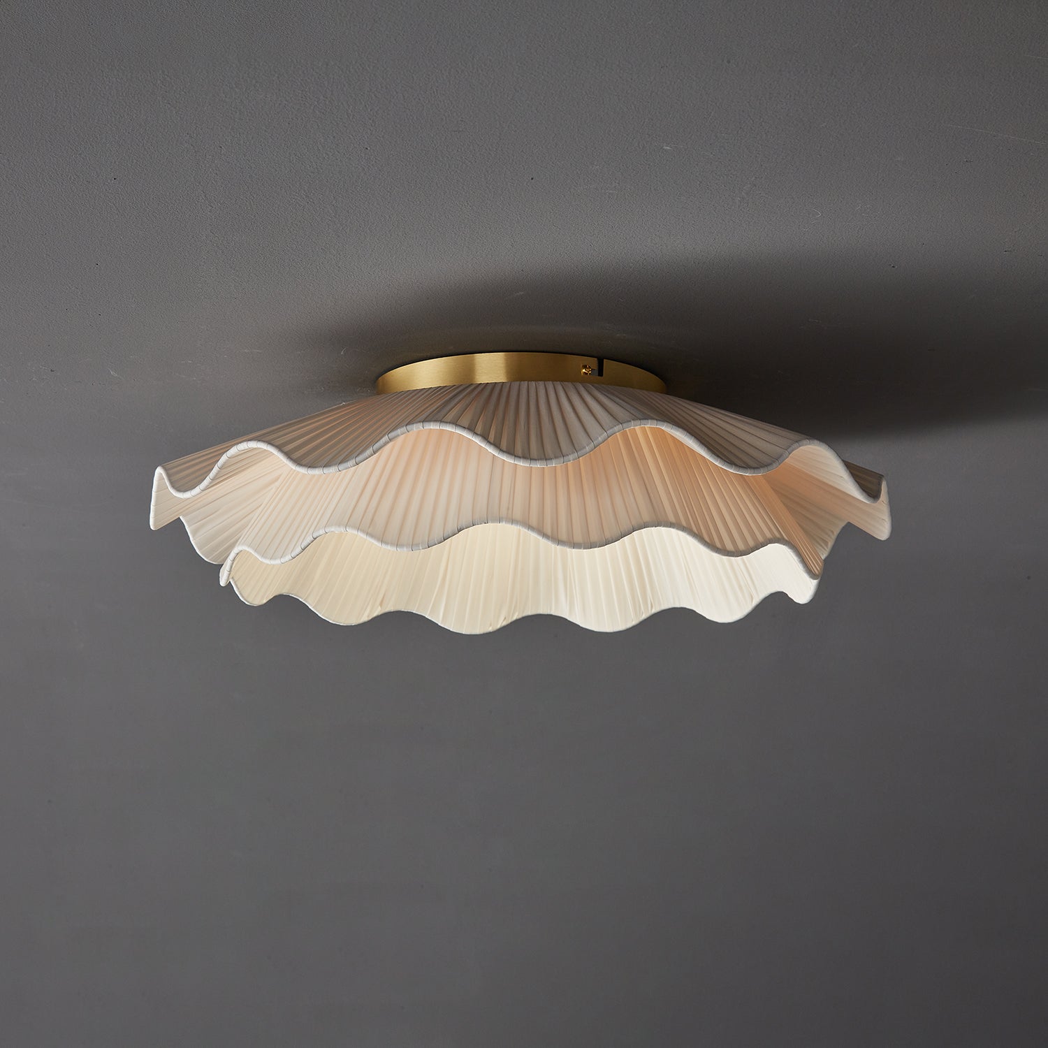 Arwen Fabric Wave Ceiling Lamp - Vakkerlight