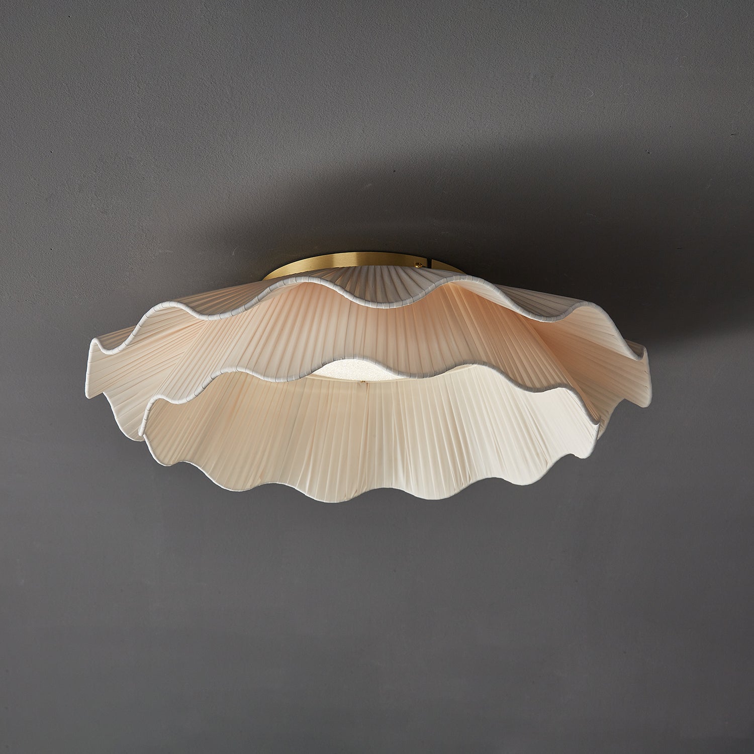 Arwen Fabric Wave Ceiling Lamp - Vakkerlight