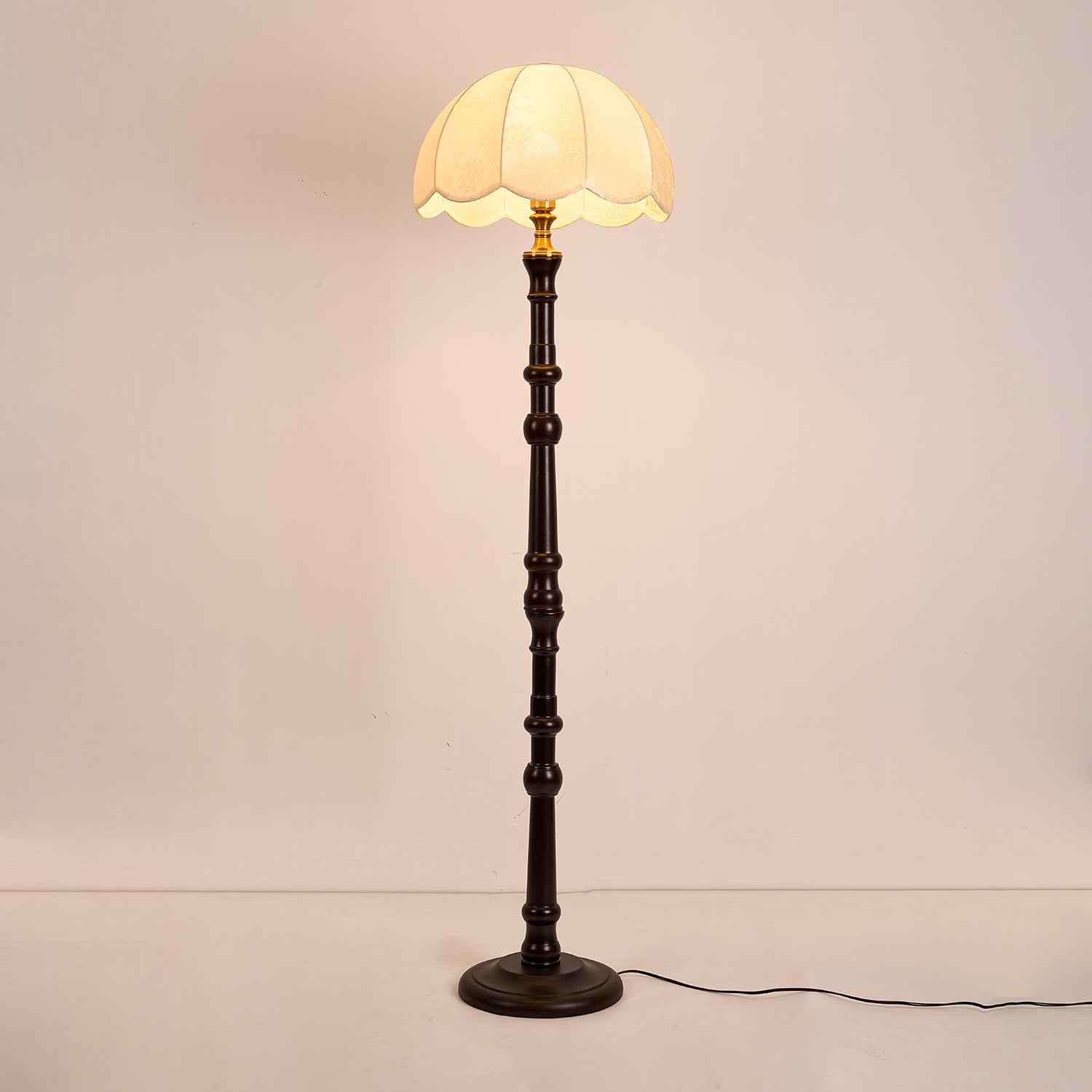 Belgravia Floor Light - Vakkerlight