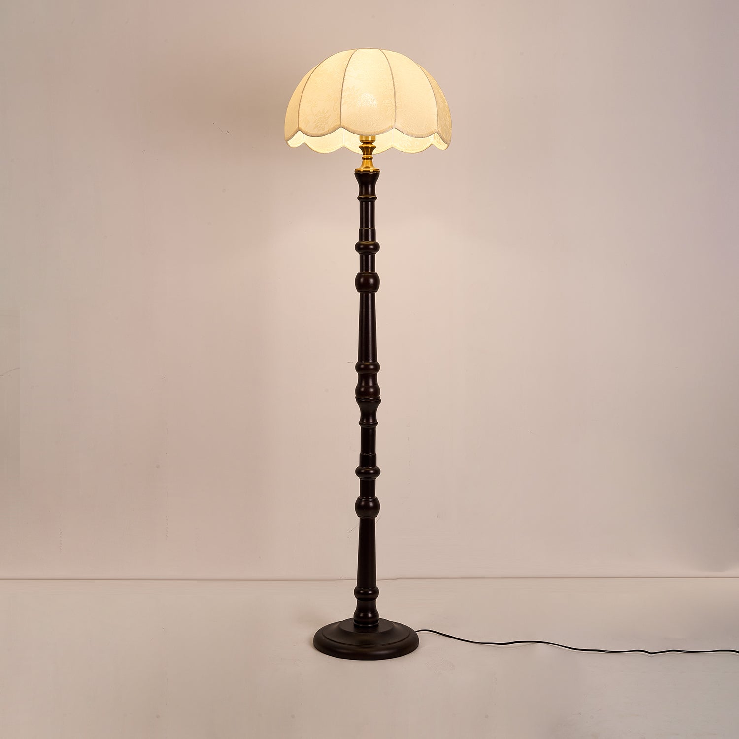 Belgravia Floor Light - Vakkerlight