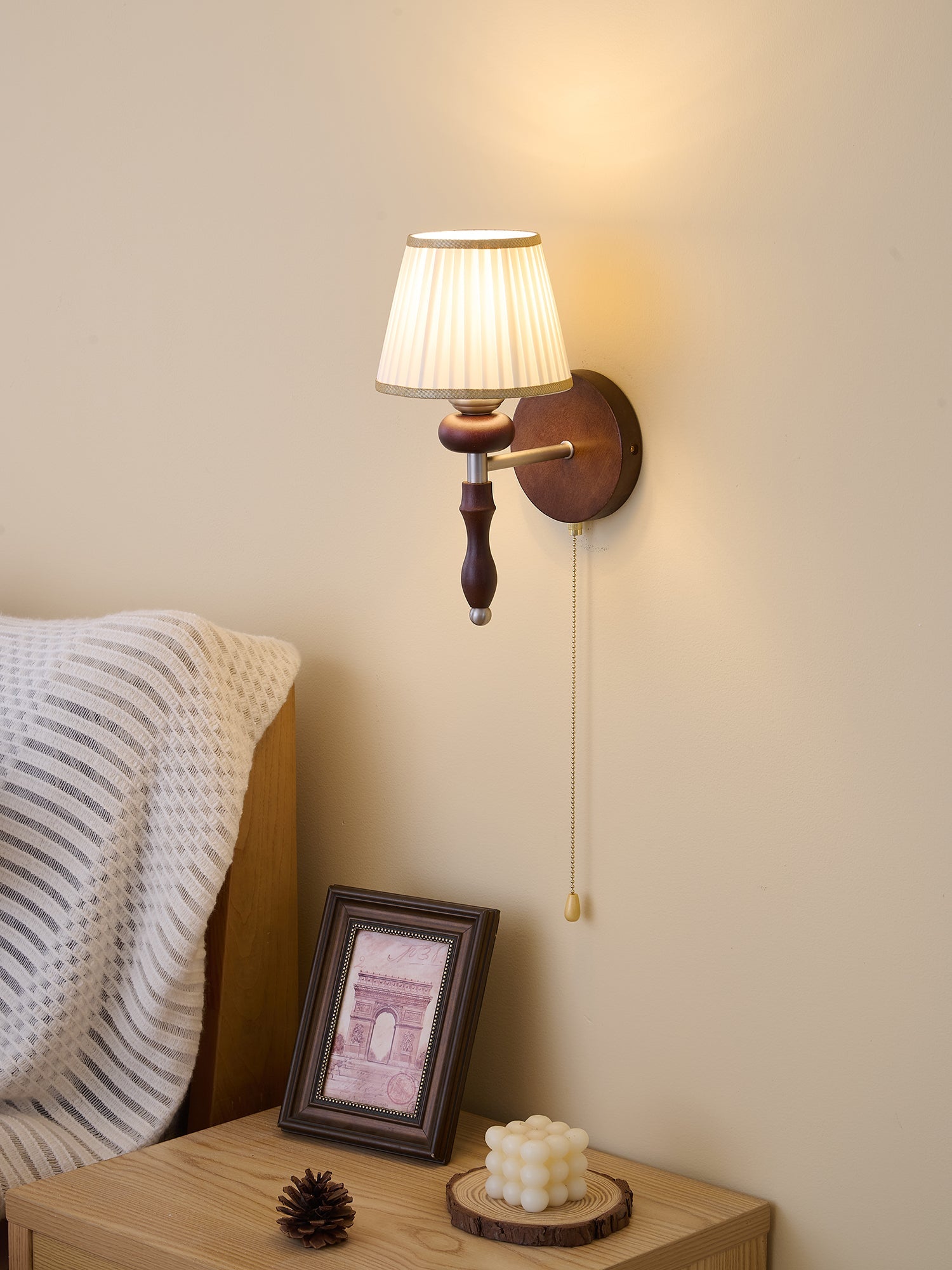Clarendon Wall Lamp - Vakkerlight