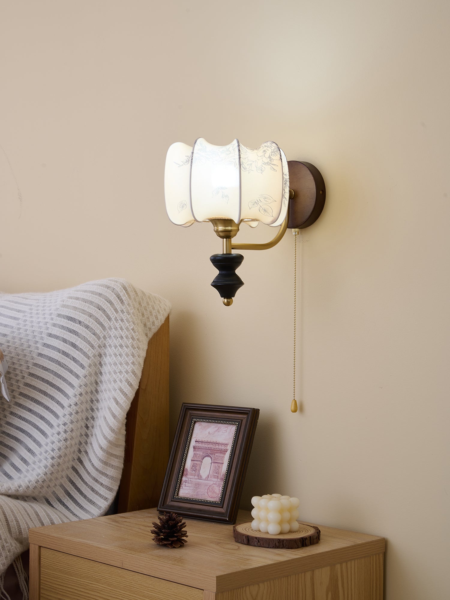 Clarendon Wall Lamp - Vakkerlight