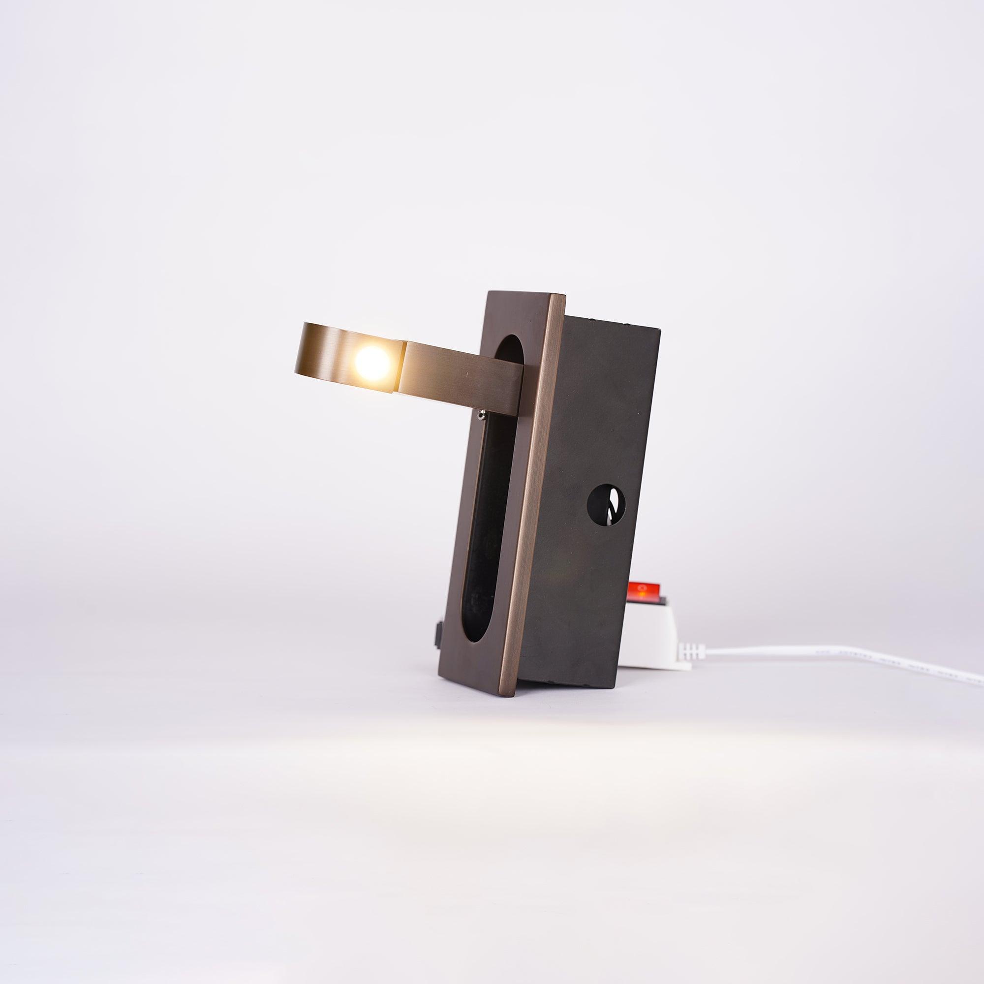 Modern LED Bedside Reading Light - Vakkerlight