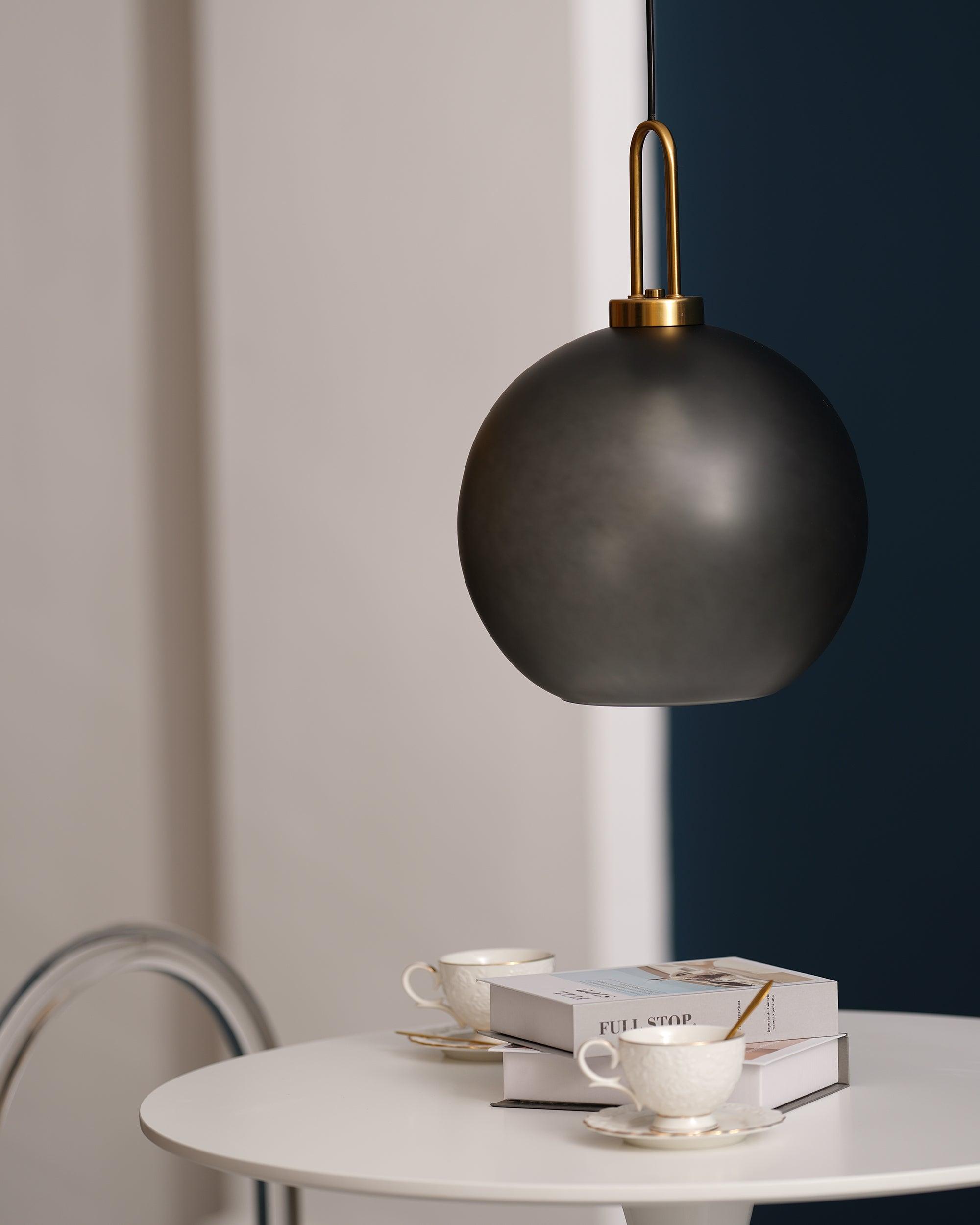 Pendulum Glass Pendant Lamp - Vakkerlight