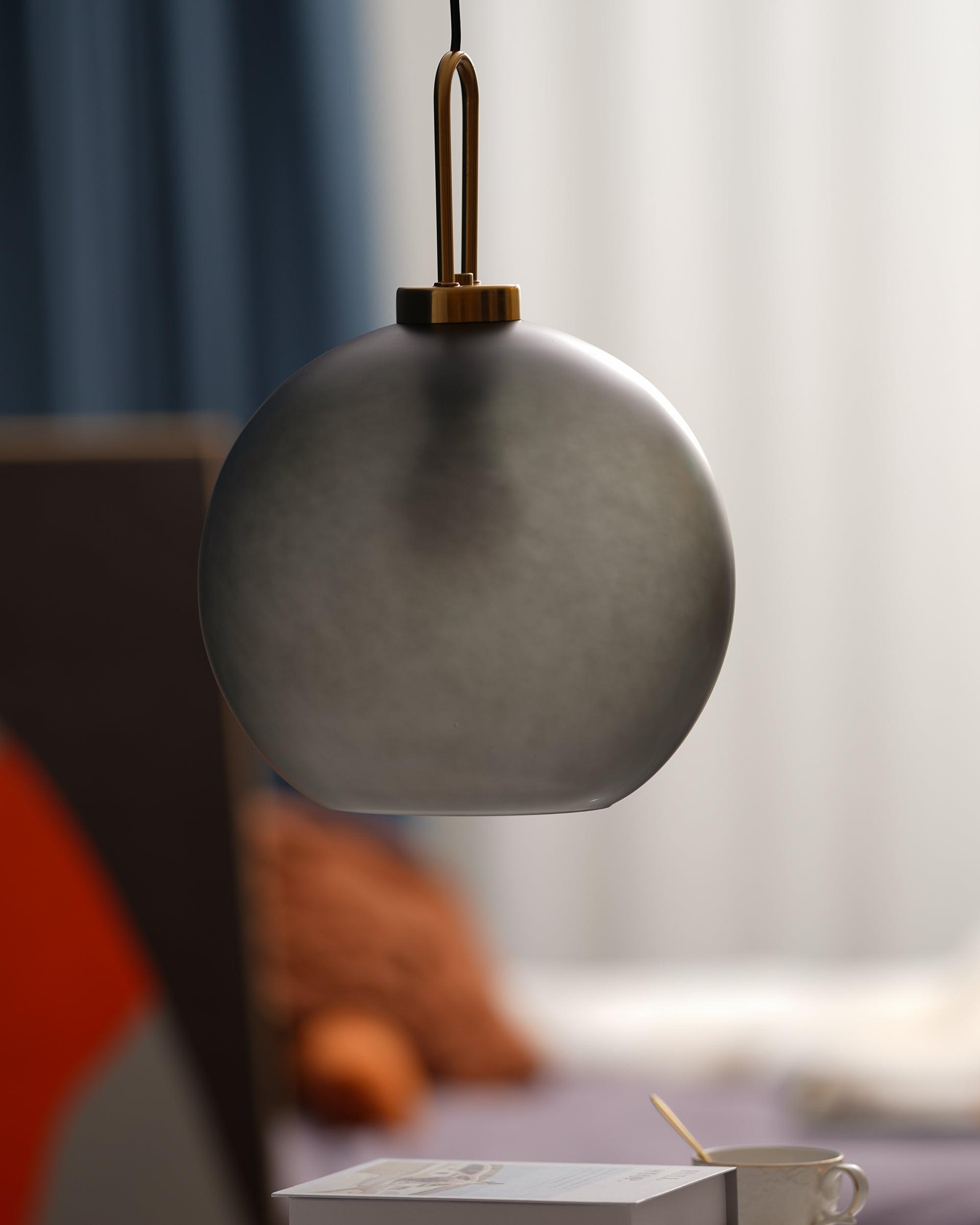 Pendulum Glass Pendant Lamp - Vakkerlight