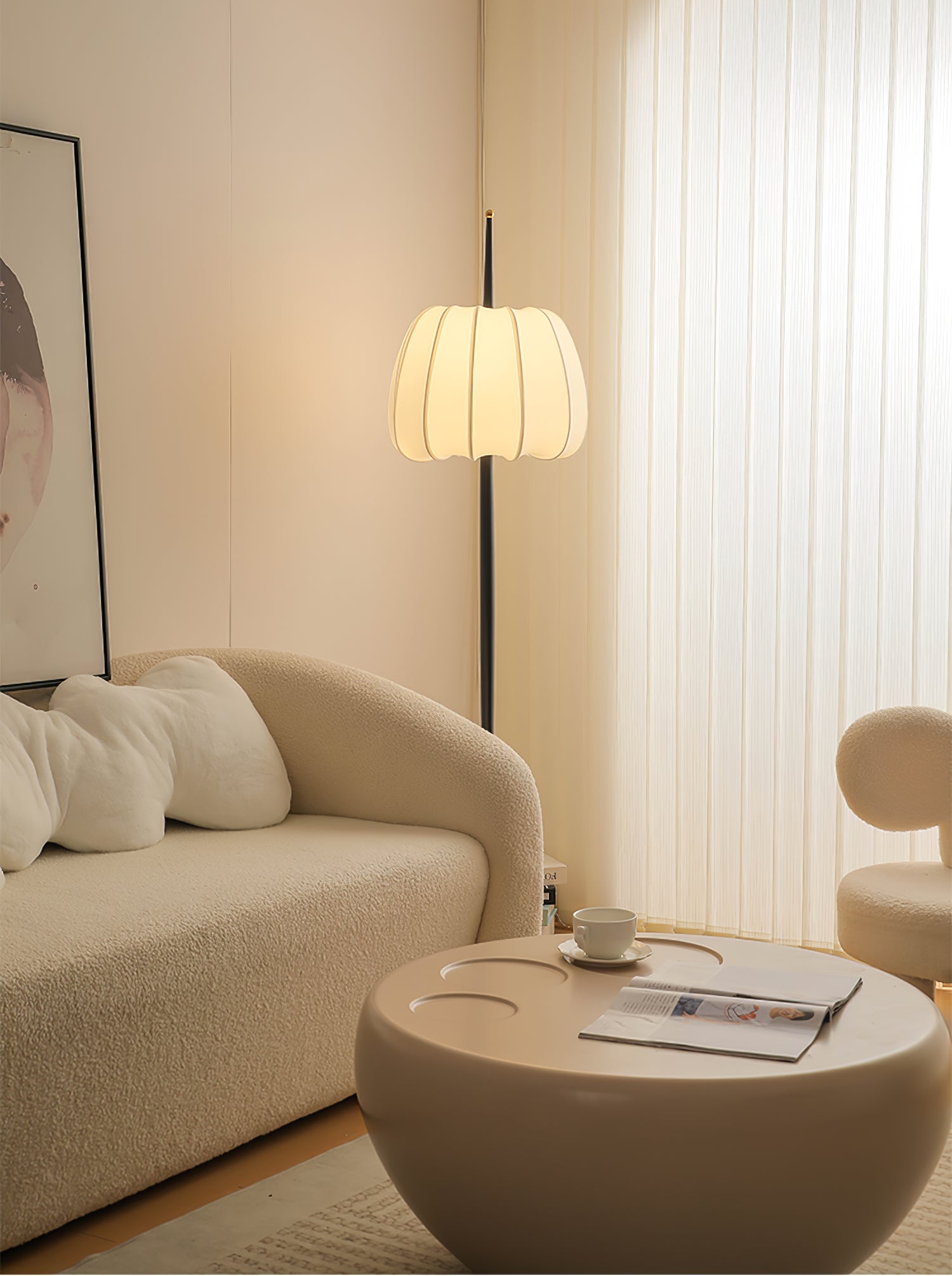 Liana Floor Lamp - Vakkerlight