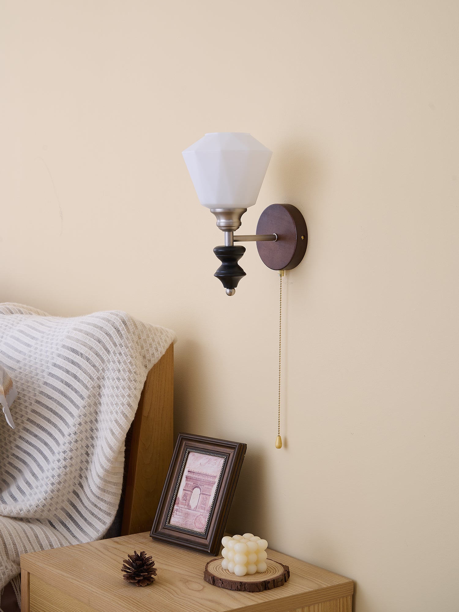 Lucille Wall Lamp - Vakkerlight