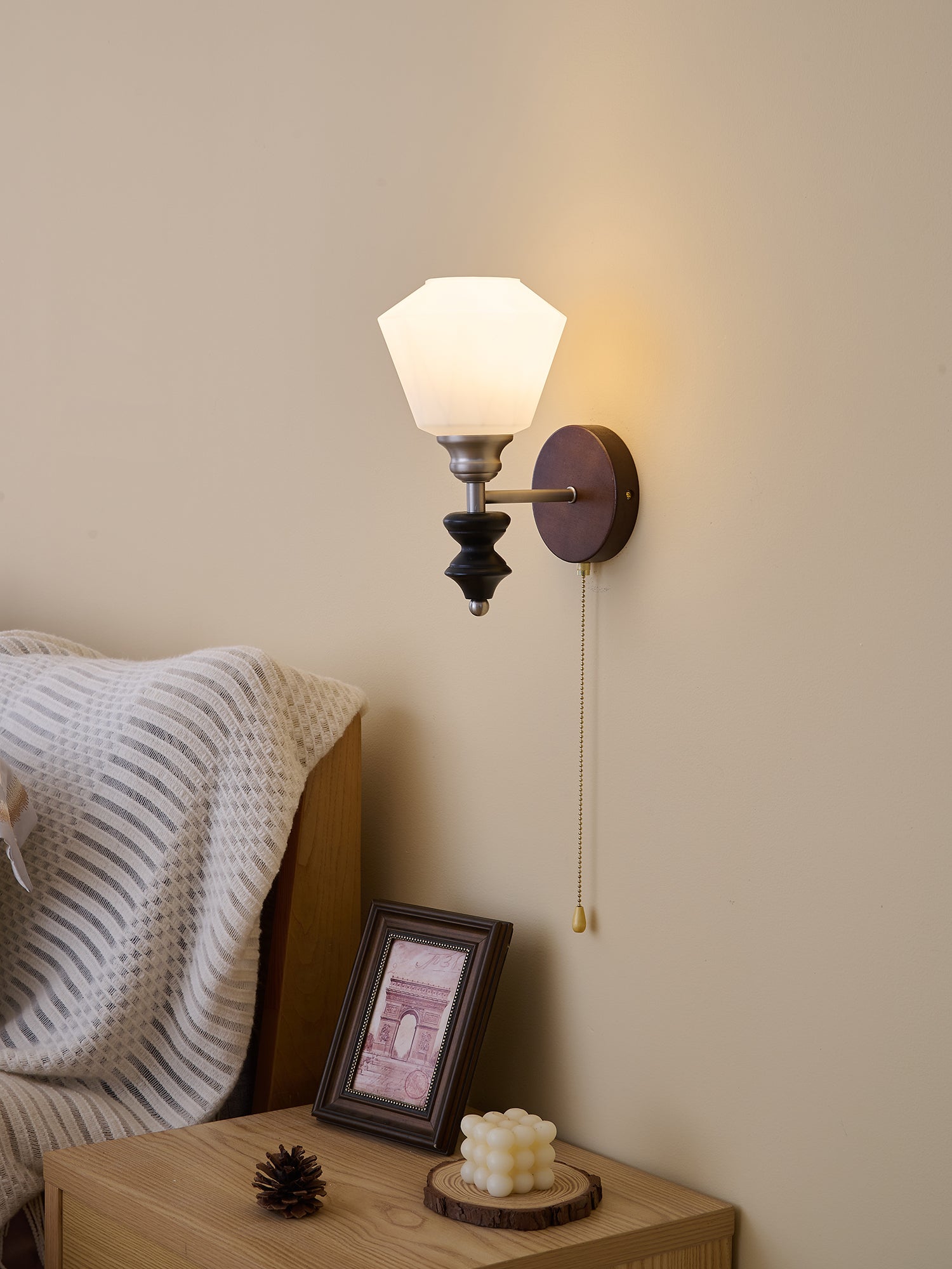 Lucille Wall Lamp - Vakkerlight