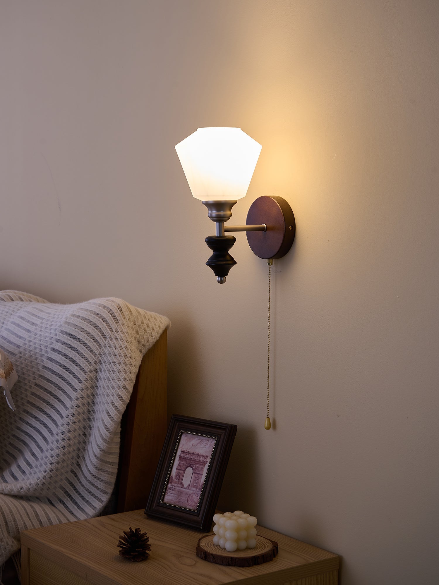 Lucille Wall Lamp - Vakkerlight