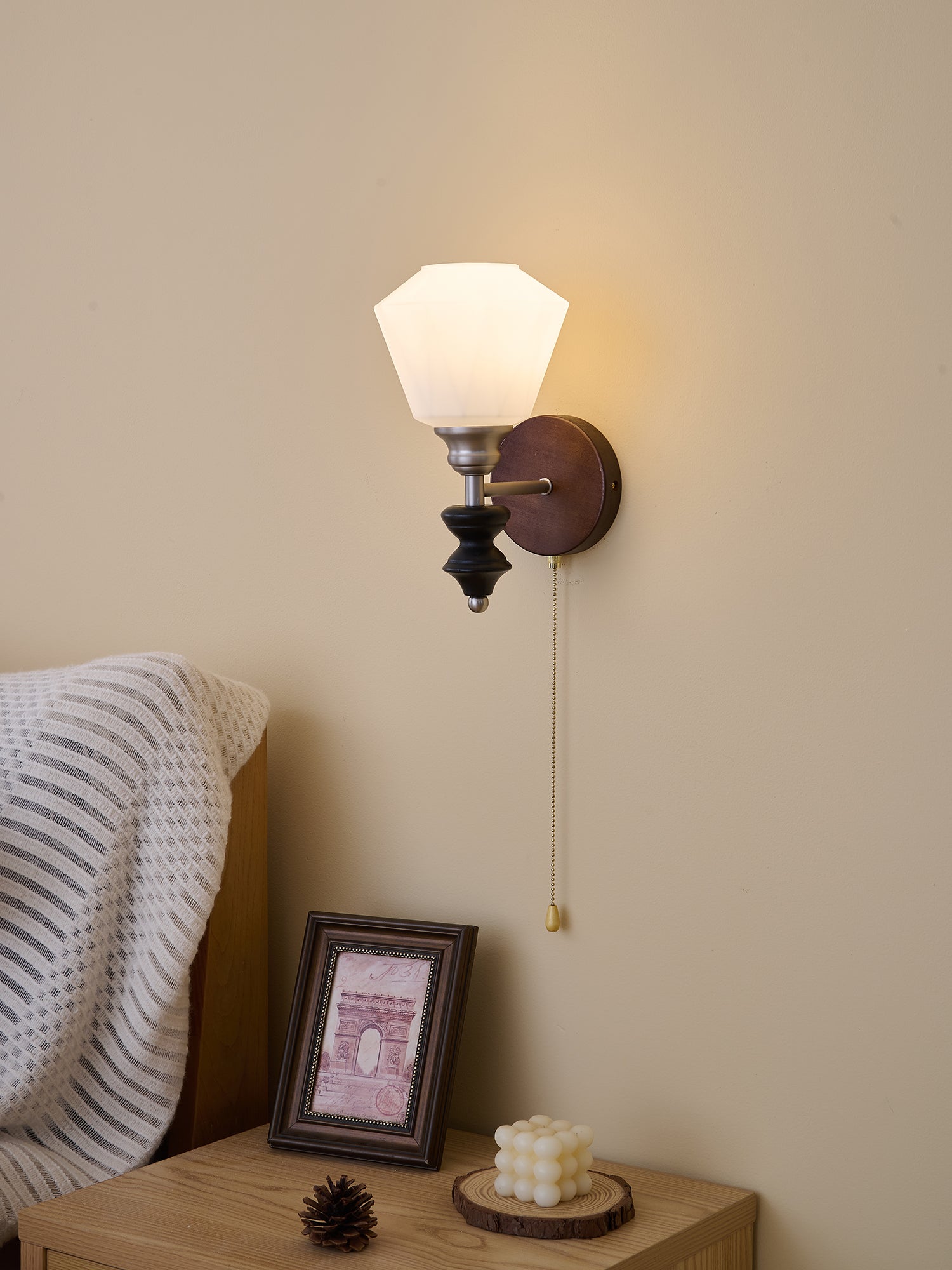 Lucille Wall Lamp - Vakkerlight