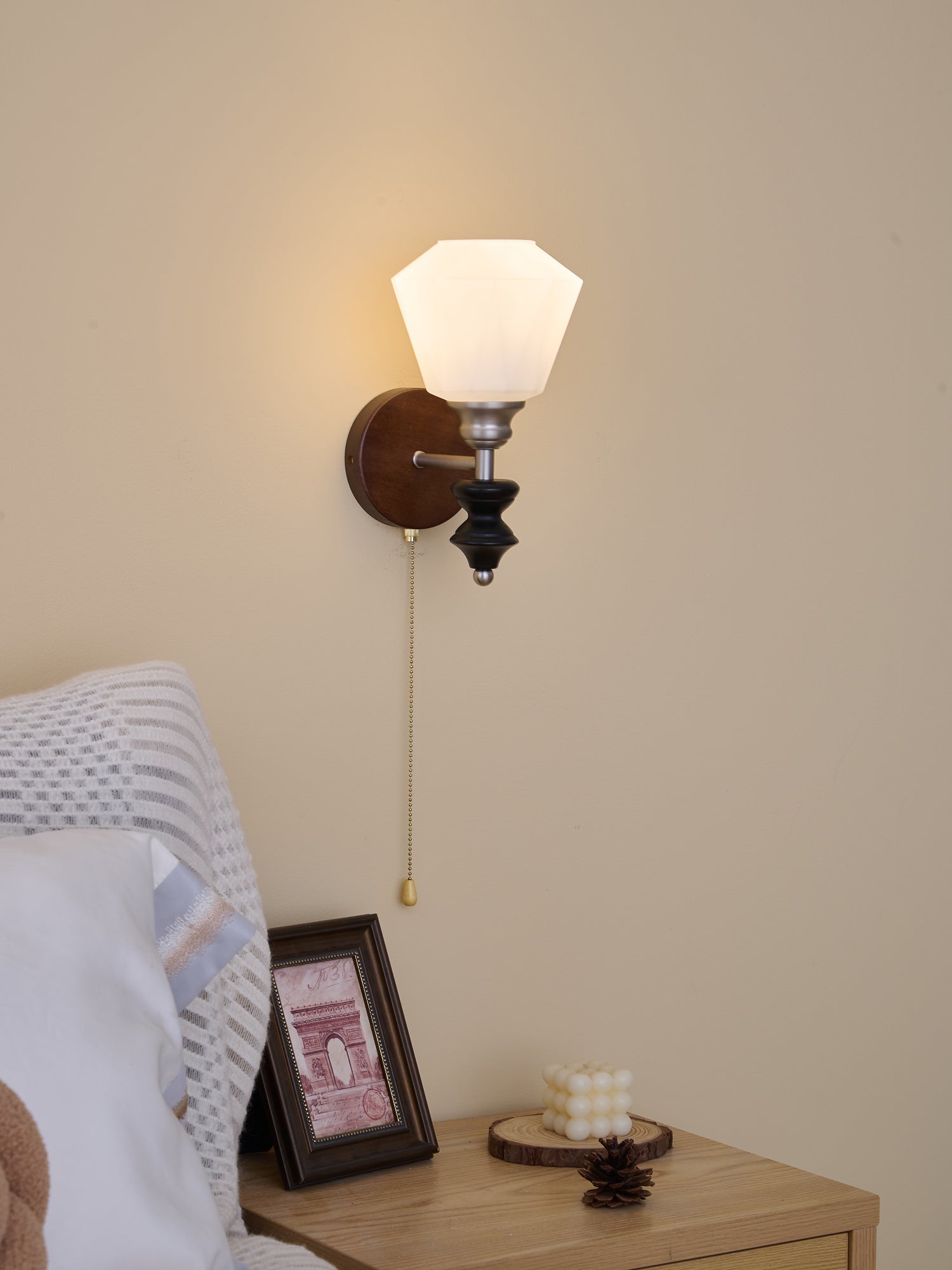 Lucille Wall Lamp - Vakkerlight