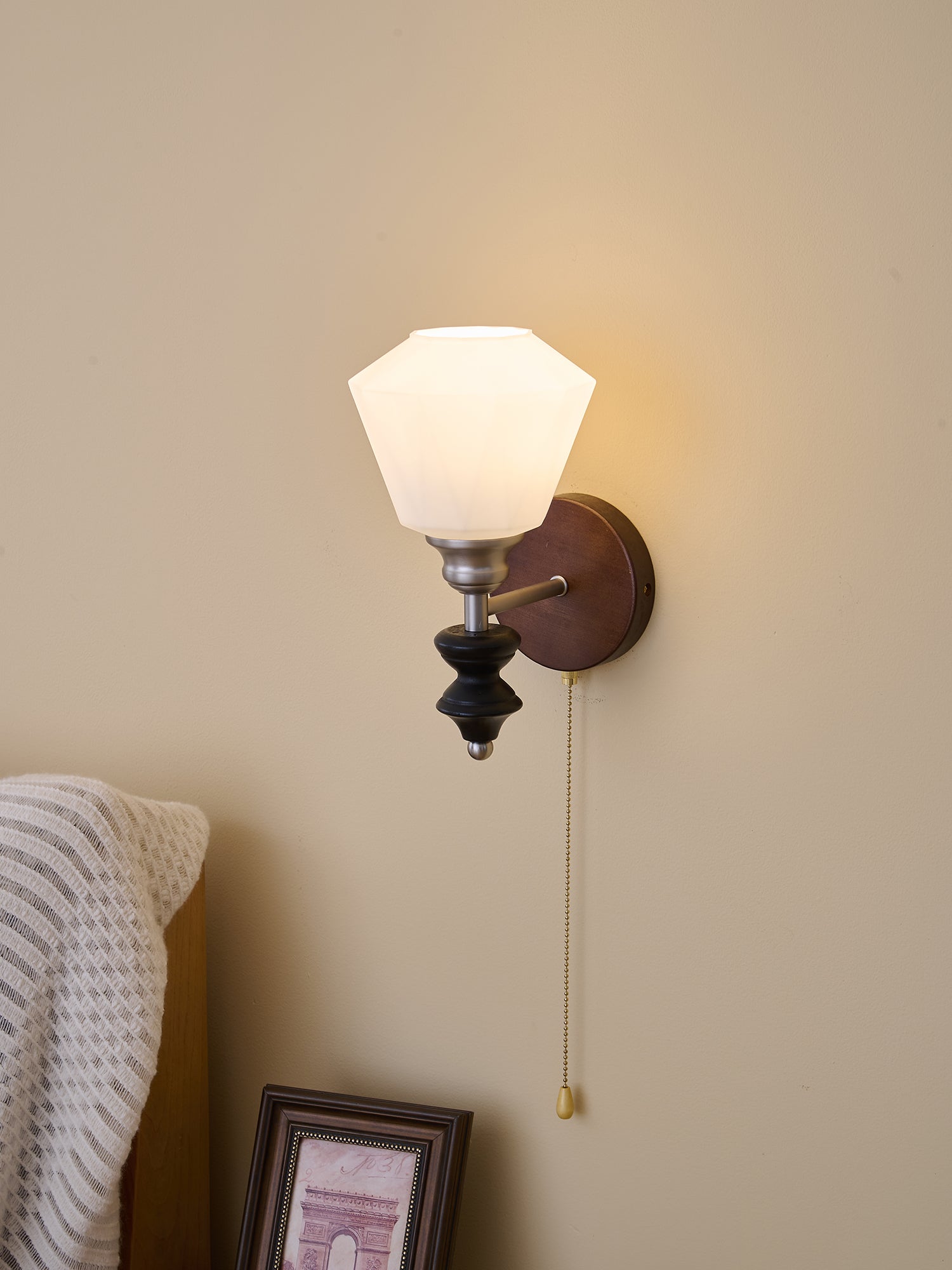 Lucille Wall Lamp - Vakkerlight