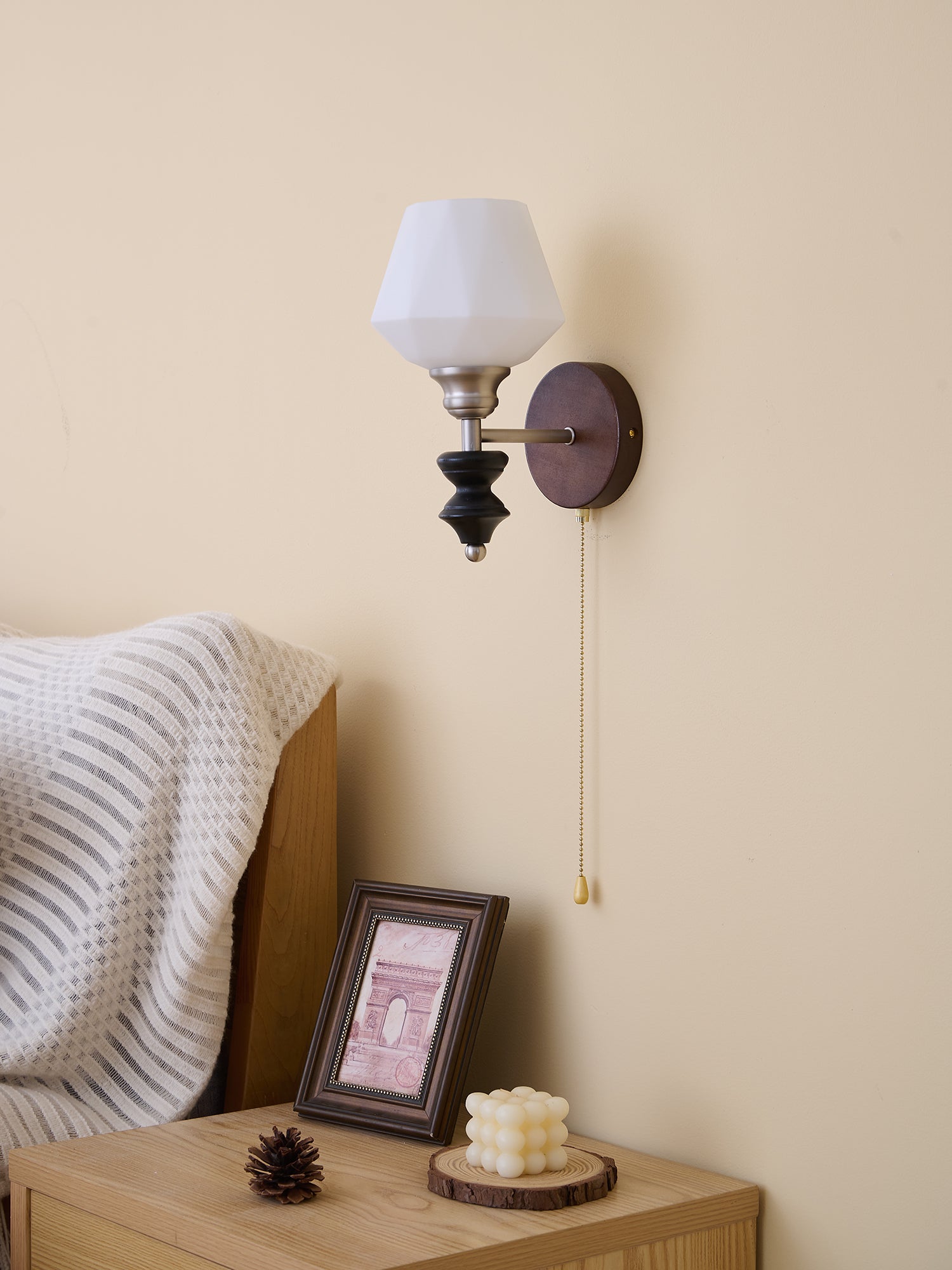Lucille Wall Lamp - Vakkerlight