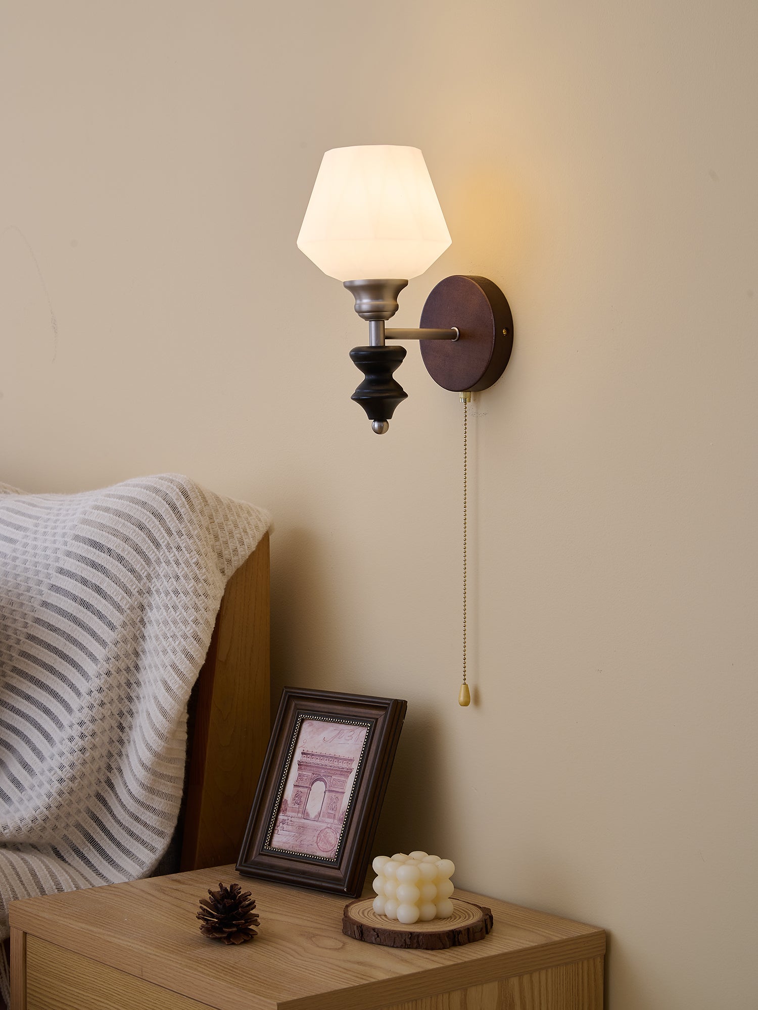 Lucille Wall Lamp - Vakkerlight