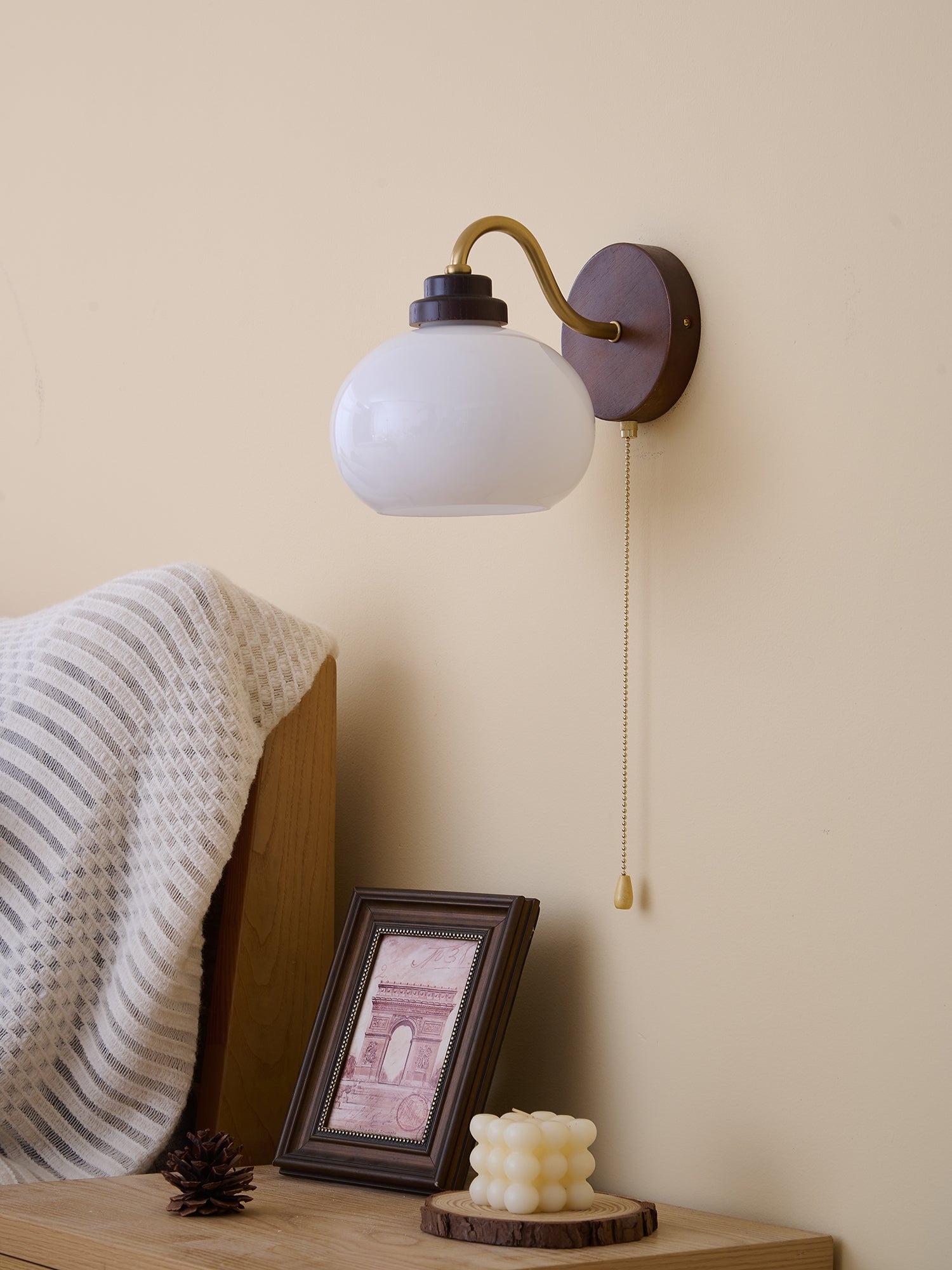 Lumea Crest Wall Lamp - Vakkerlight