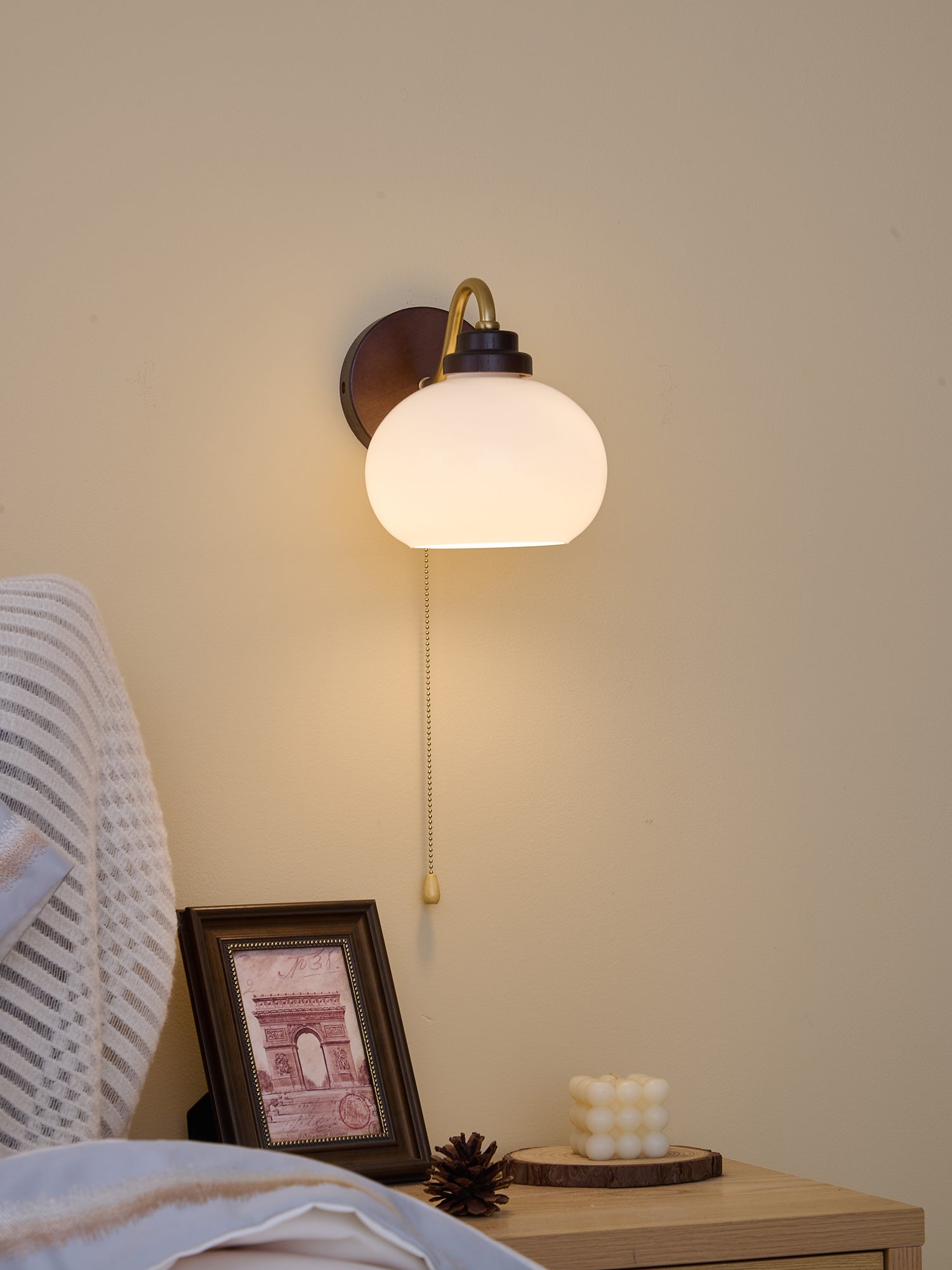 Lumea Crest Wall Lamp - Vakkerlight