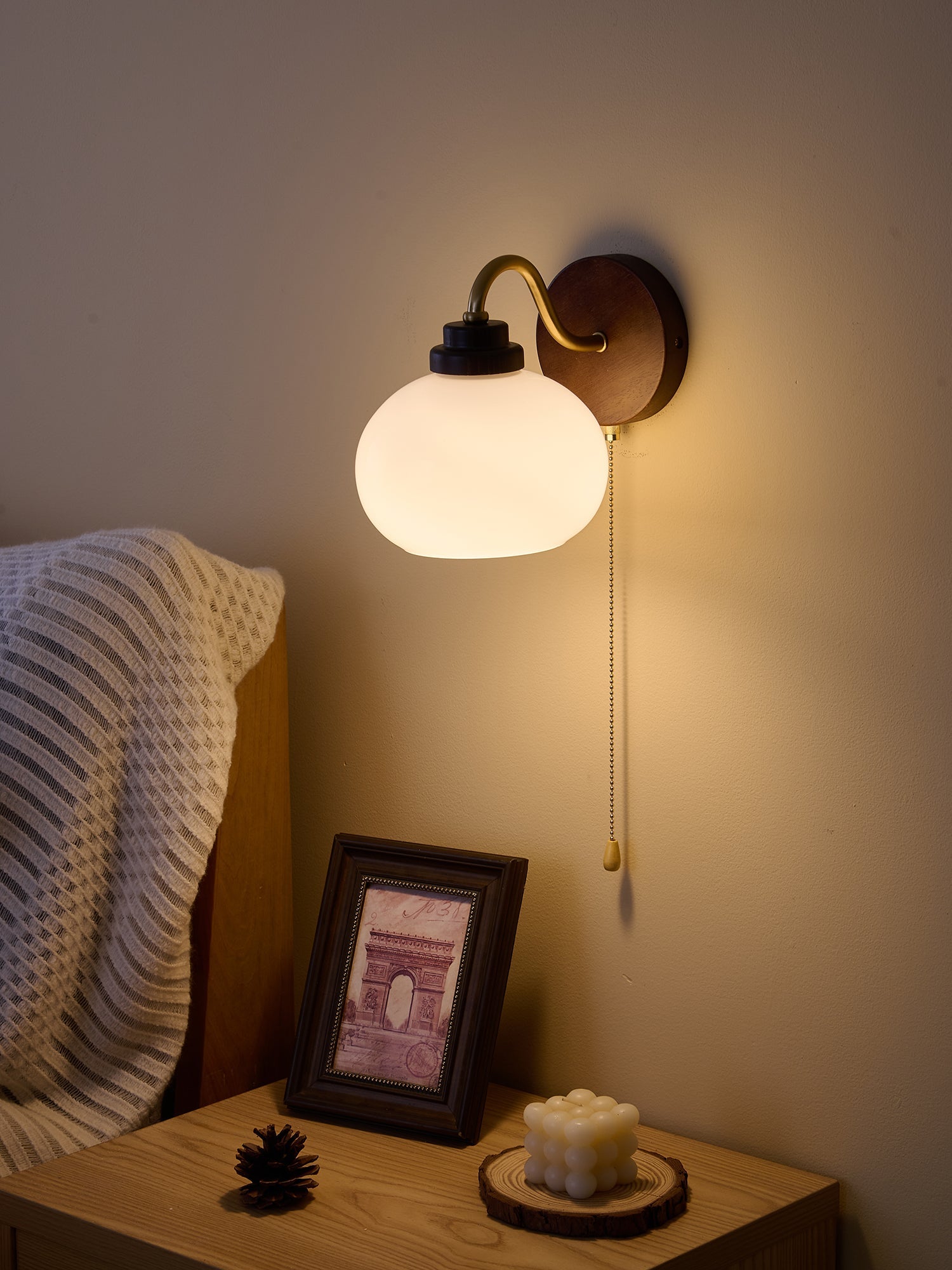 Lumea Crest Wall Lamp - Vakkerlight