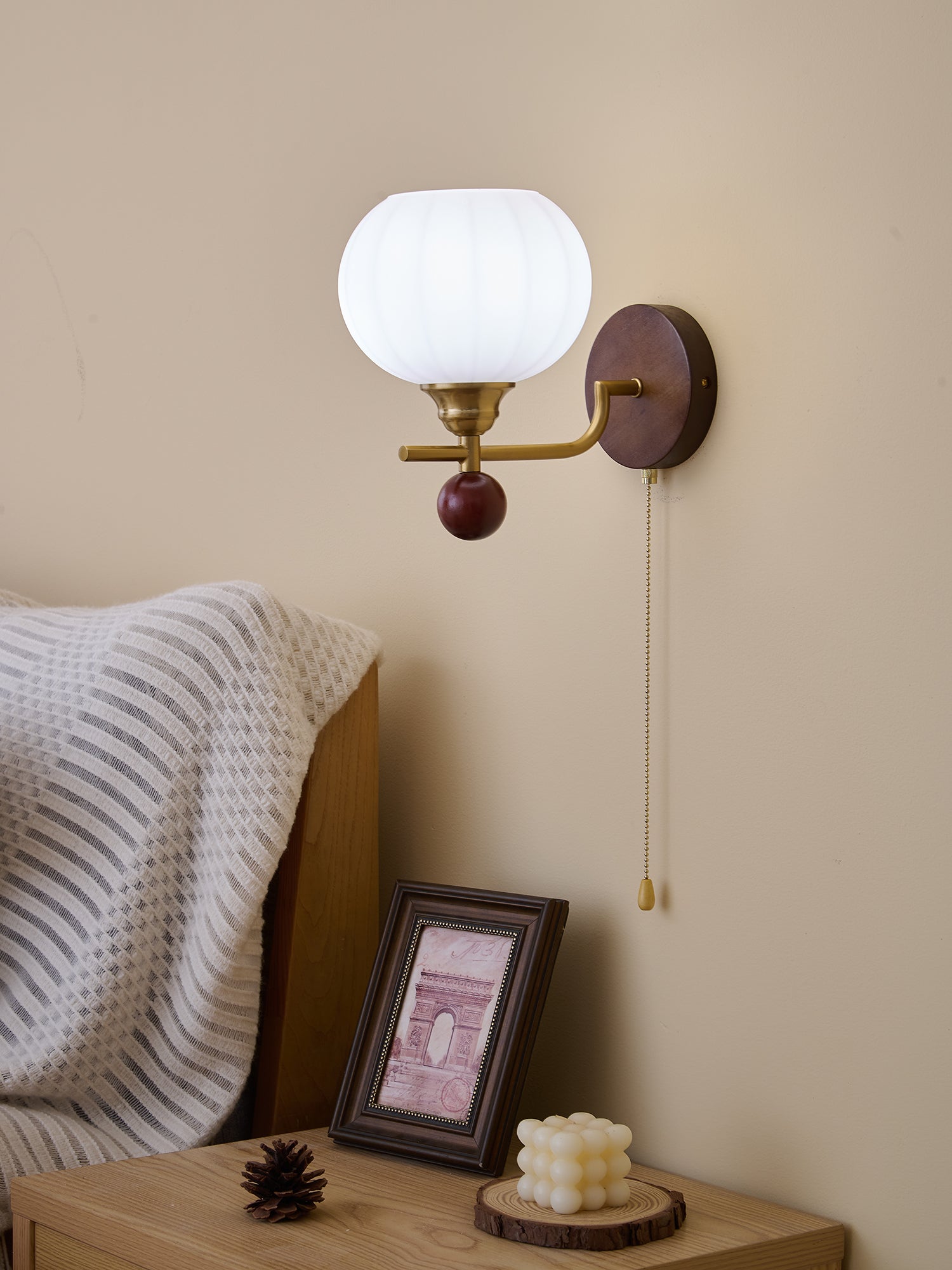 Lumea Crest Wall Lamp - Vakkerlight