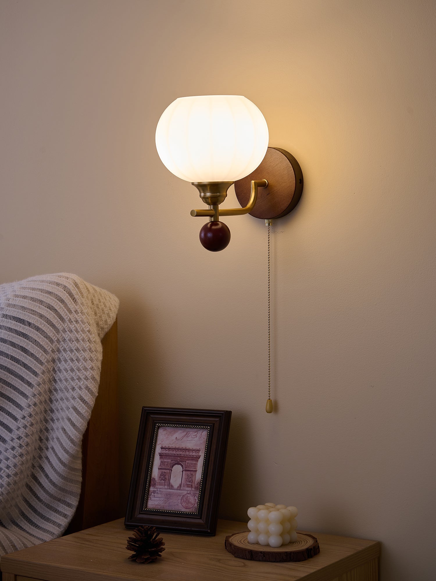 Lumea Crest Wall Lamp - Vakkerlight