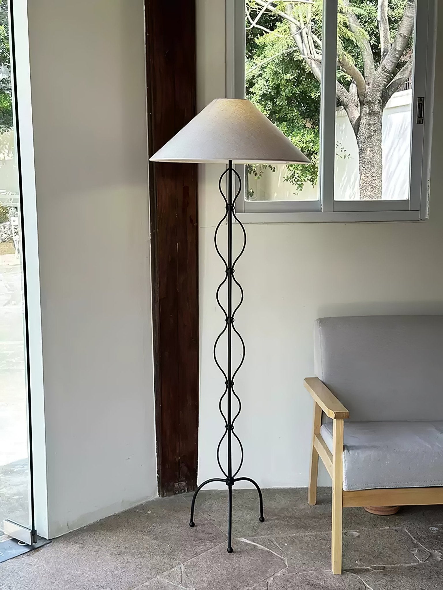 Minimalist Iron Twist Floor Lamp - Vakkerlight