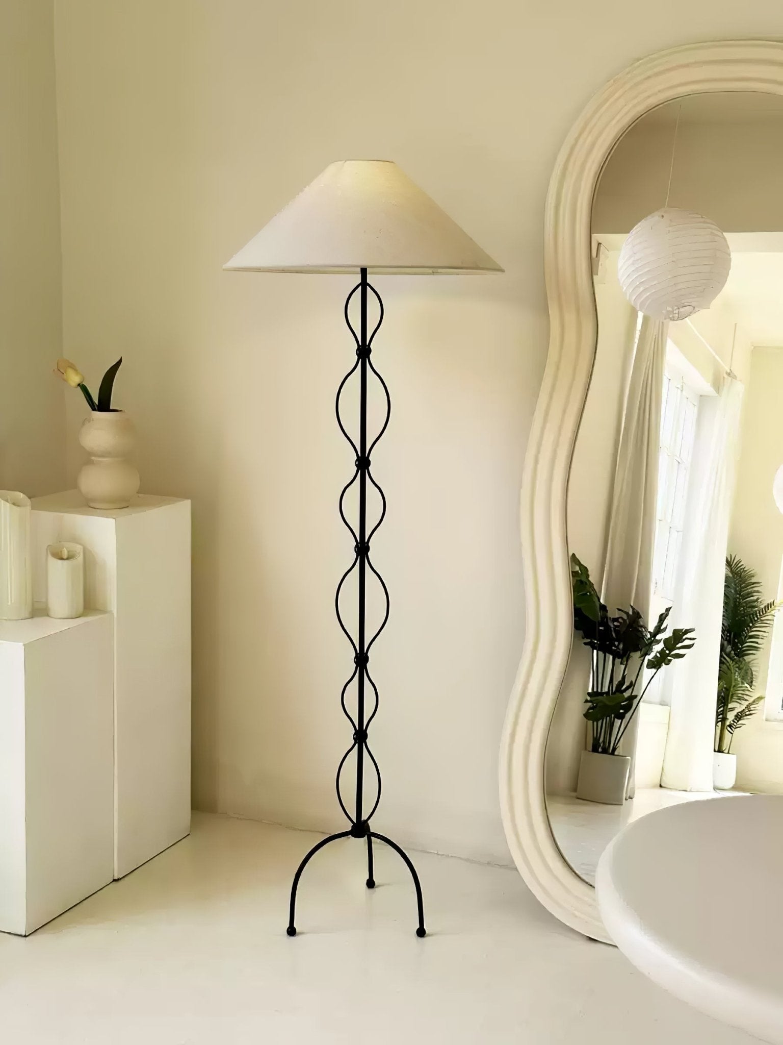 Minimalist Iron Twist Floor Lamp - Vakkerlight