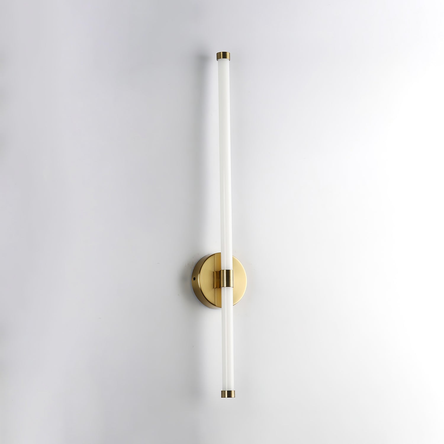 Minimalist Vertical Wall Sconce - Vakkerlight