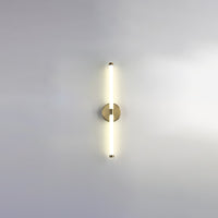 Minimalist Vertical Wall Sconce - Vakkerlight