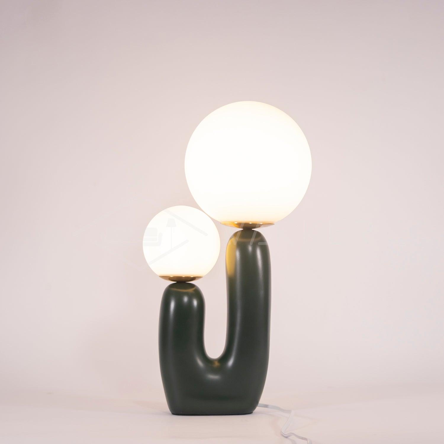 Oo Smooth Table Lamp - Vakkerlight