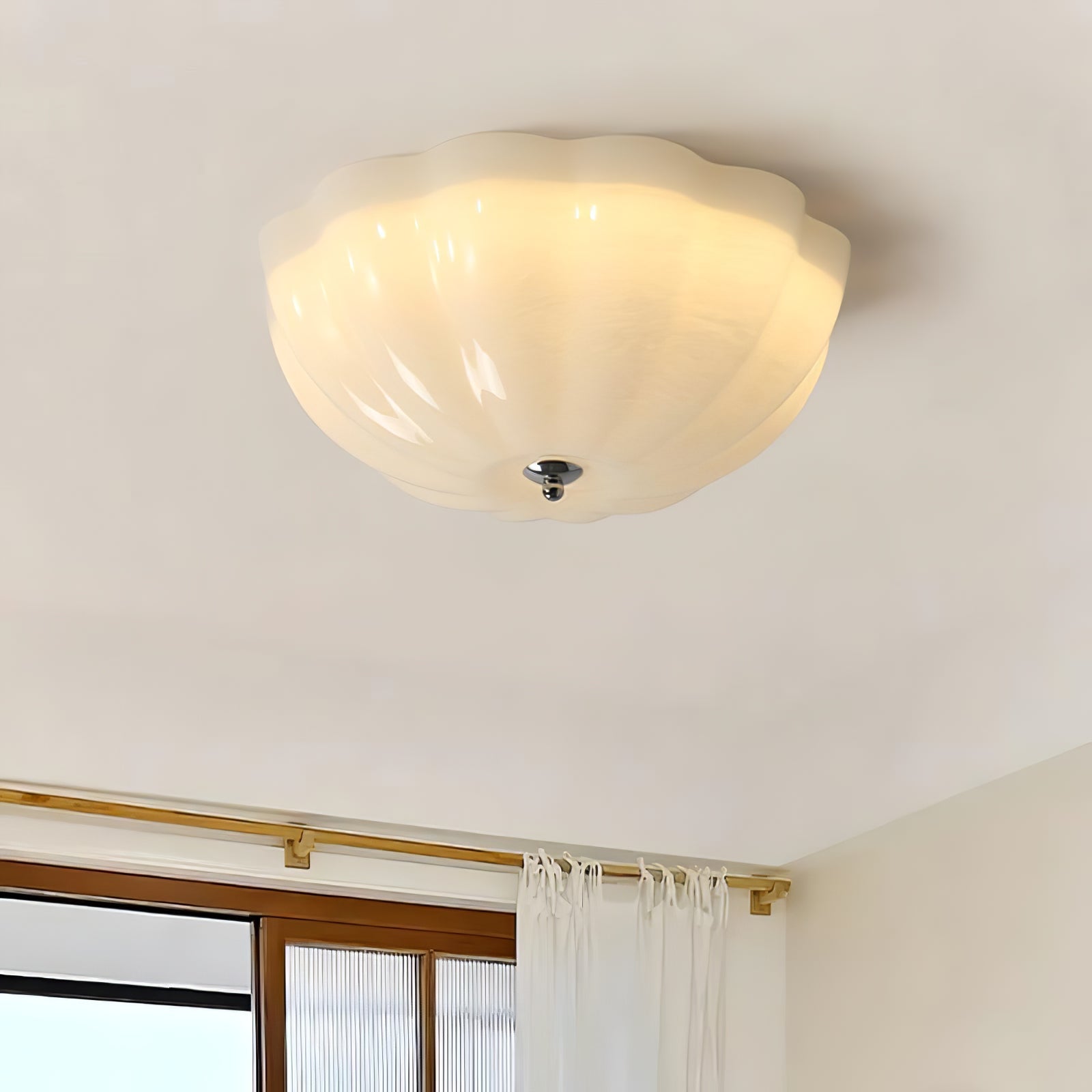 Opal Shell Ceiling Lamp - Vakkerlight