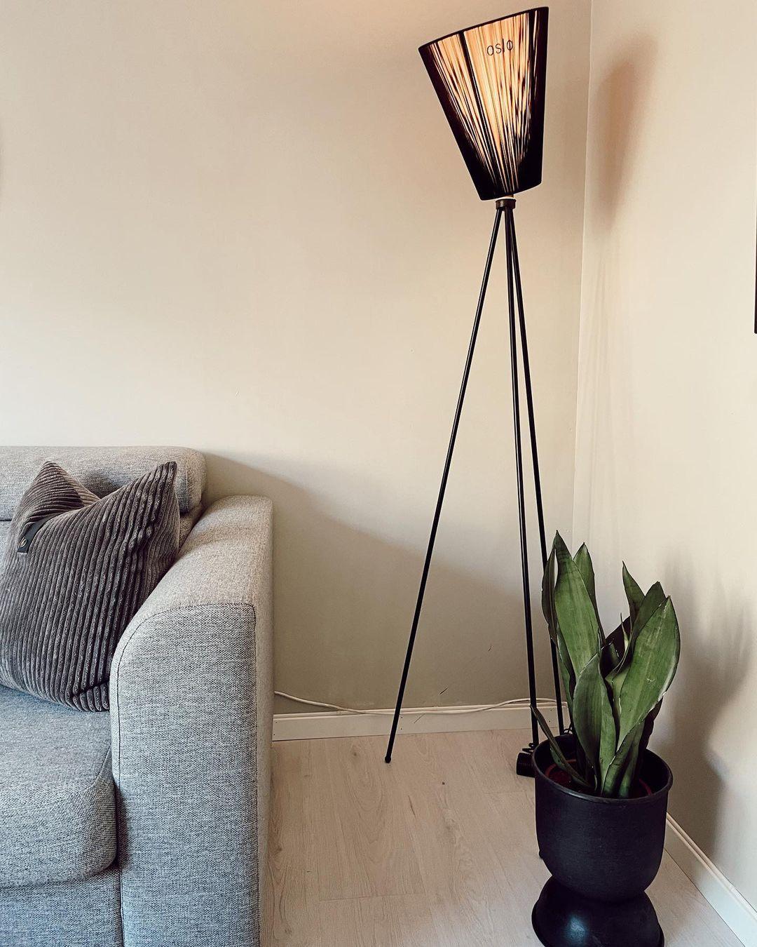 Modern Oslo Wood Floor Lamp - Vakkerlight