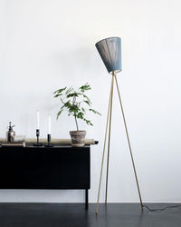 Modern Oslo Wood Floor Lamp - Vakkerlight
