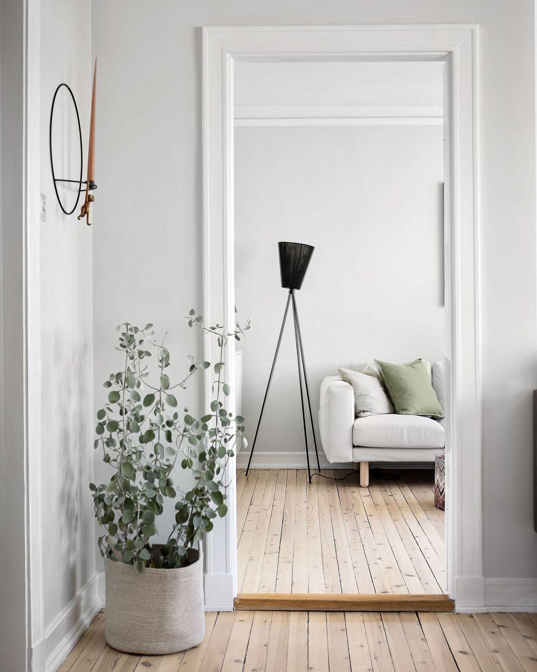 Modern Oslo Wood Floor Lamp - Vakkerlight