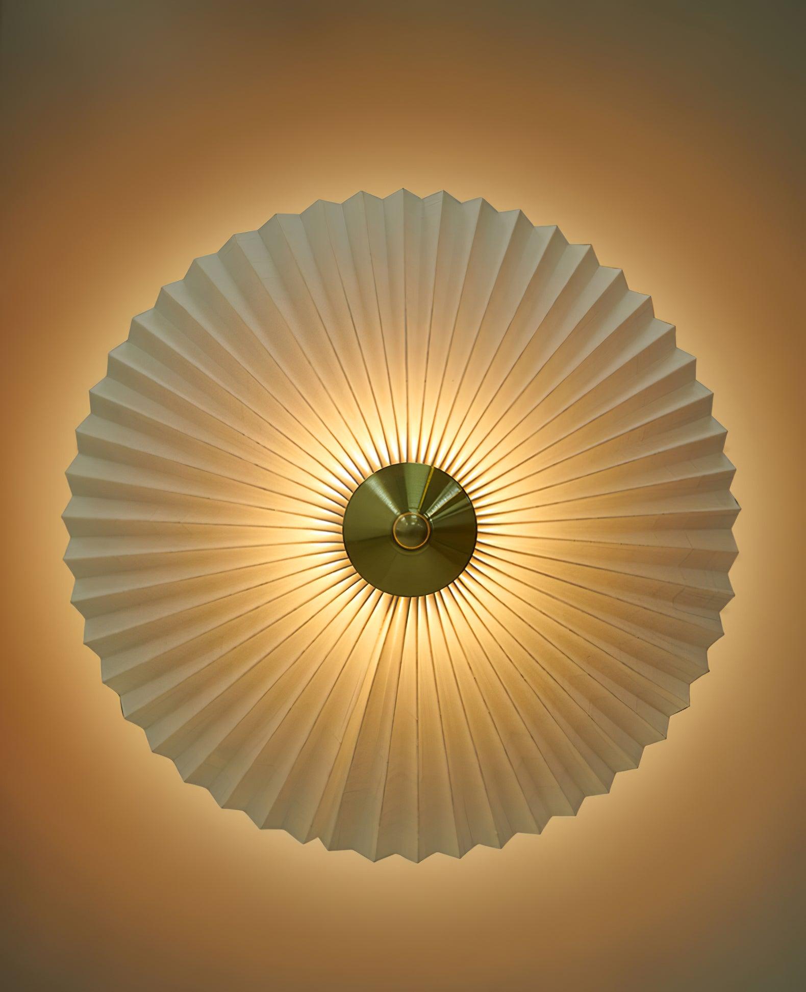 Perla Pleated Table Lamp - Vakkerlight