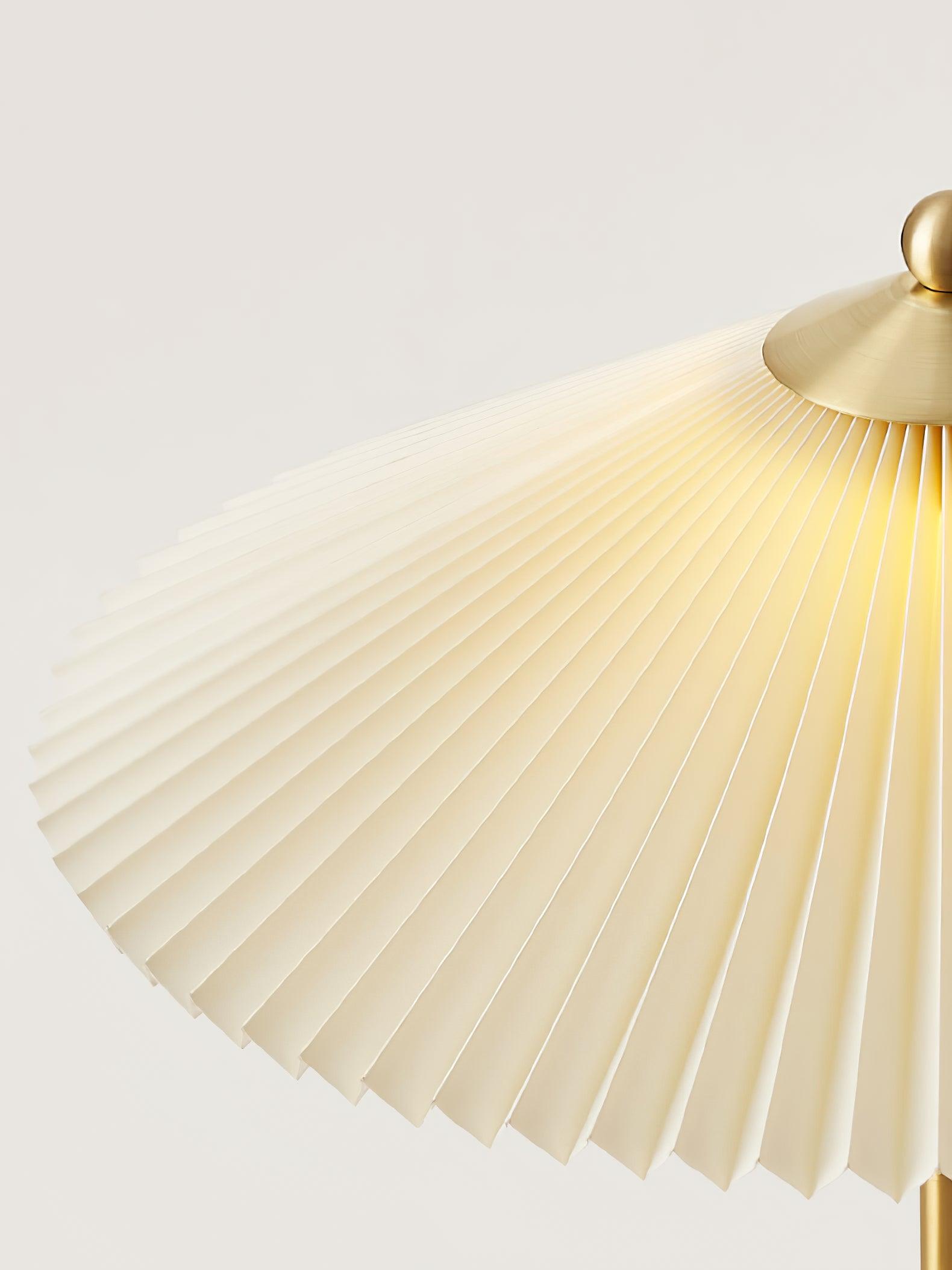 Perla Pleated Table Lamp - Vakkerlight