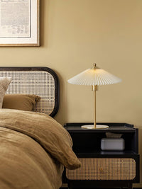 Perla Pleated Table Lamp - Vakkerlight