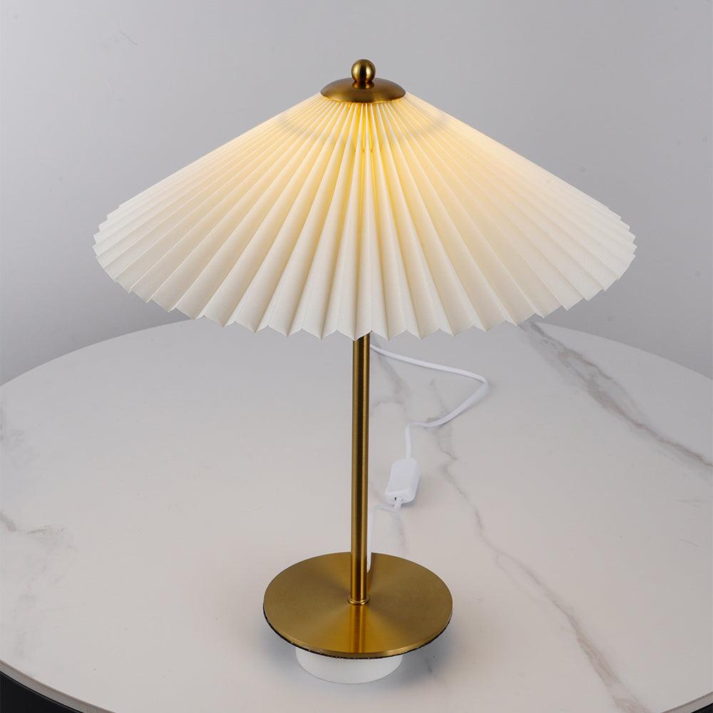 Perla Pleated Table Lamp - Vakkerlight