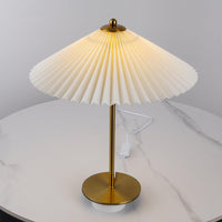 Perla Pleated Table Lamp - Vakkerlight
