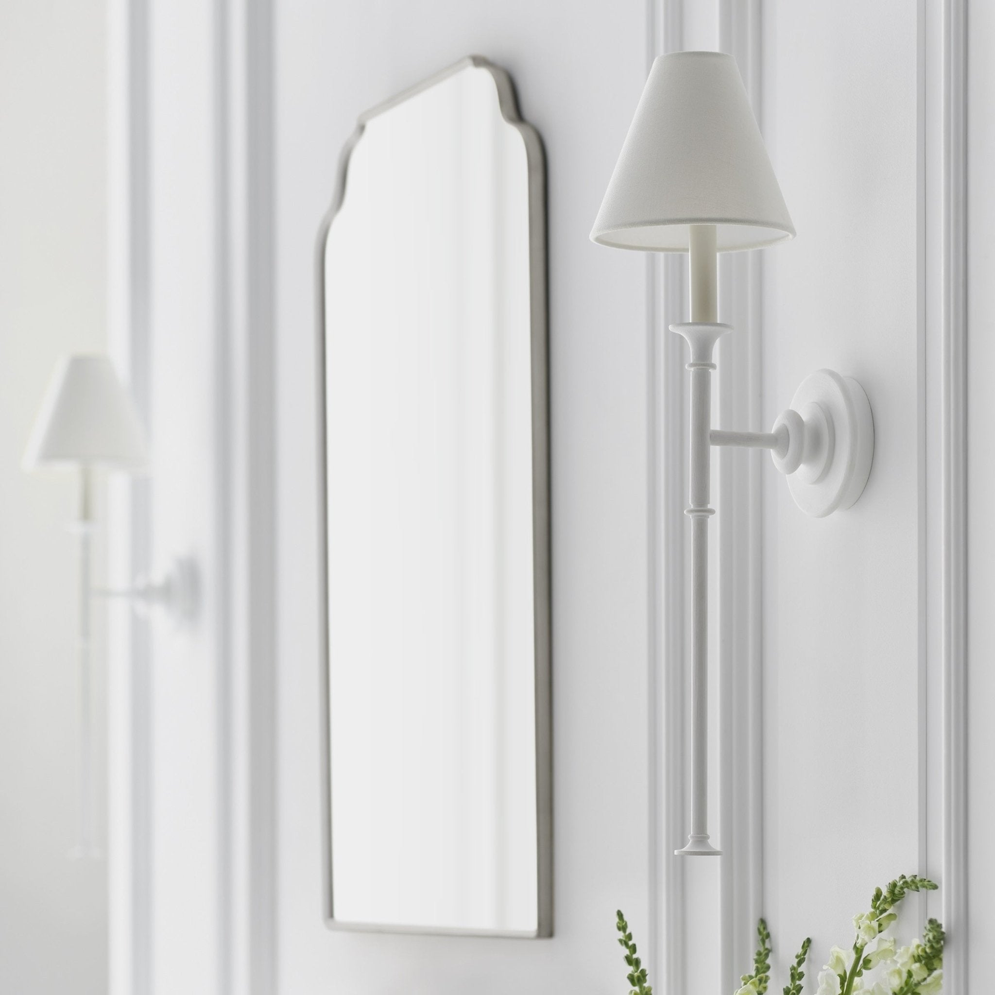 Luella Wall Lamp - Vakkerlight