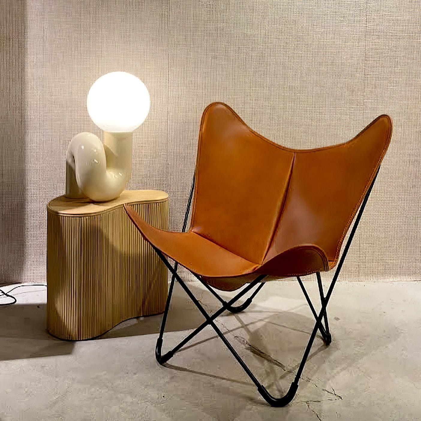 Playful N Shape Table Lamp - Vakkerlight