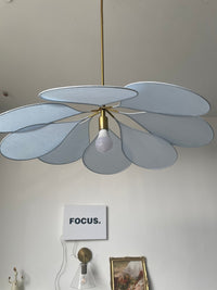 Precieuse Petals Pendant Lamp - Vakkerlight
