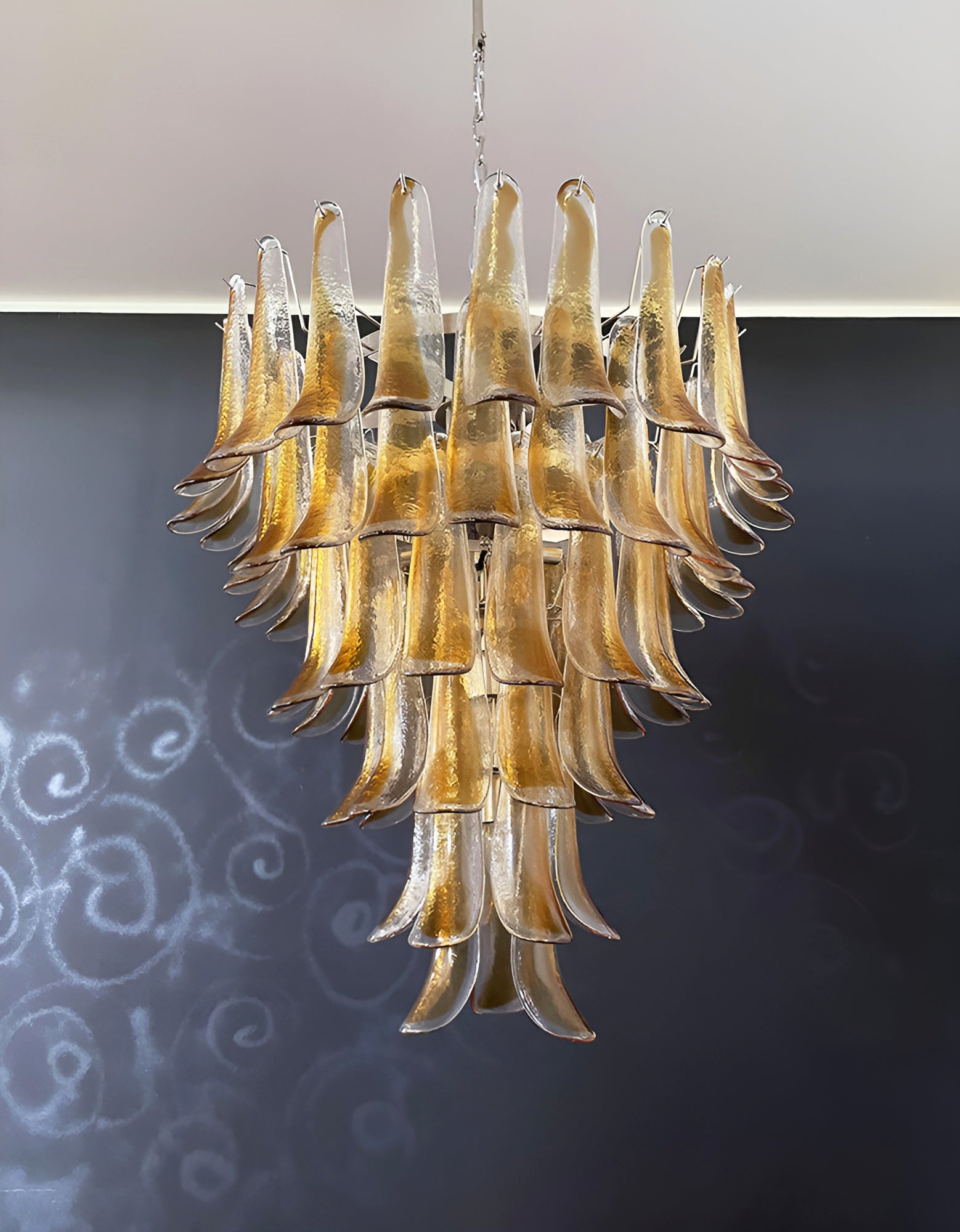 Solenne Murano Glass Chandelier - Vakkerlight