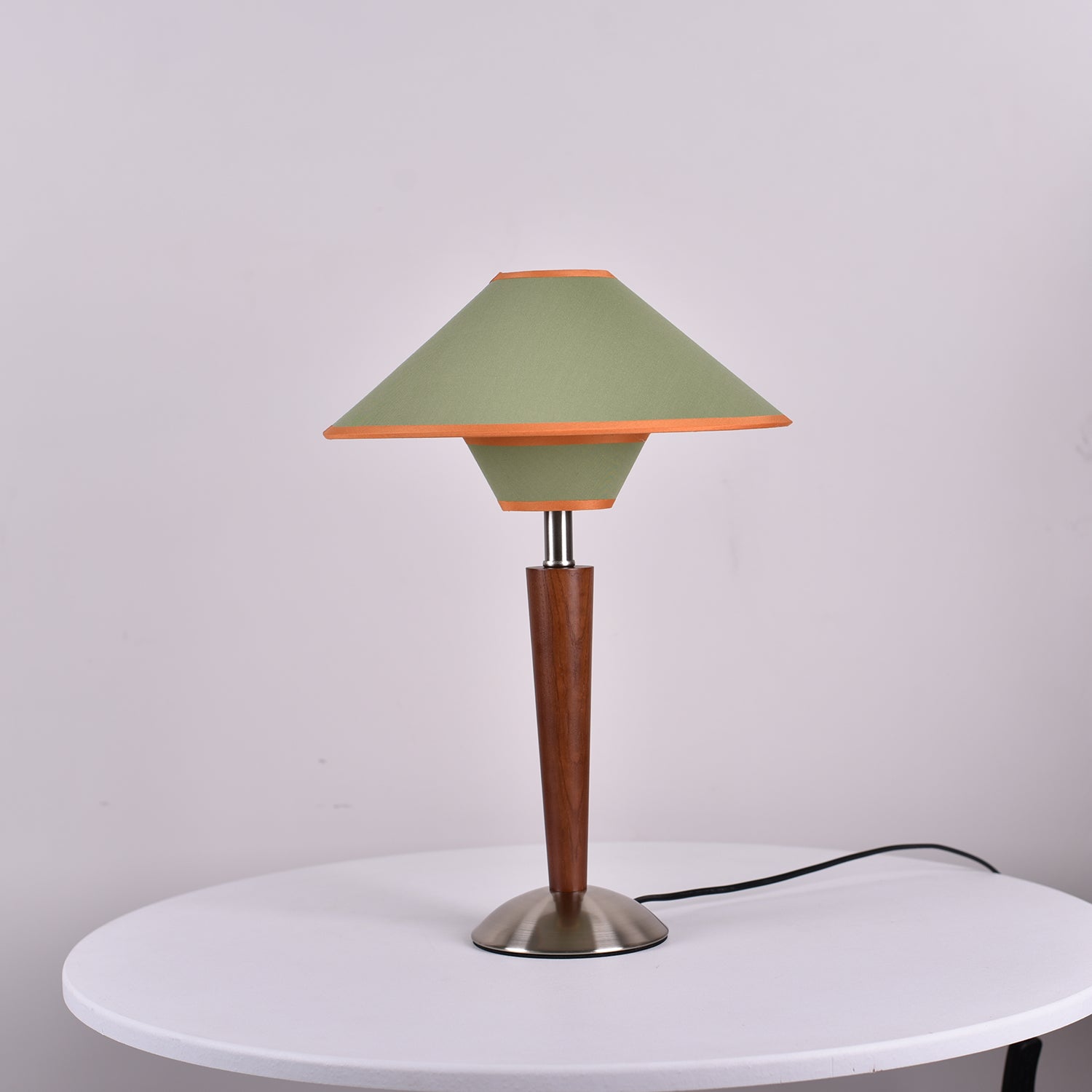 Talonwood Table Lamp - Vakkerlight