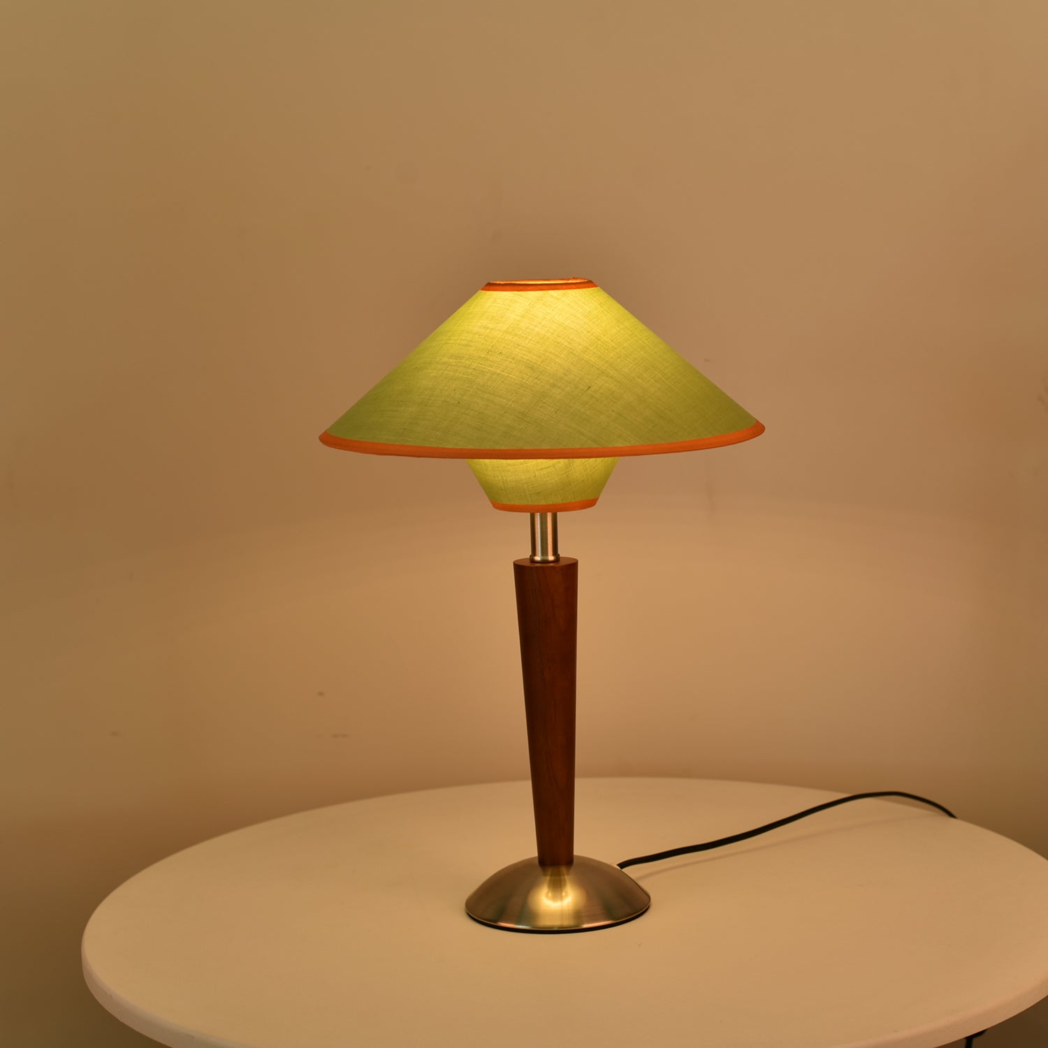 Talonwood Table Lamp - Vakkerlight