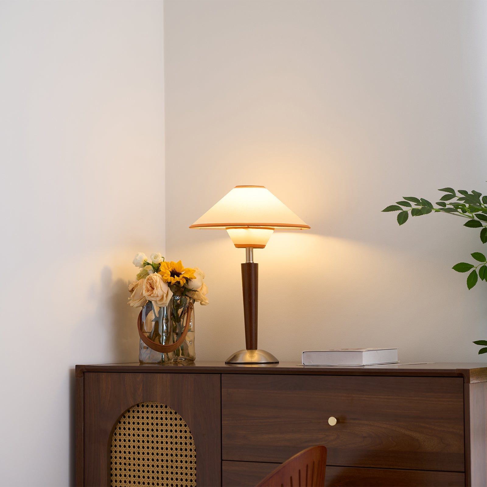 Talonwood Table Lamp - Vakkerlight