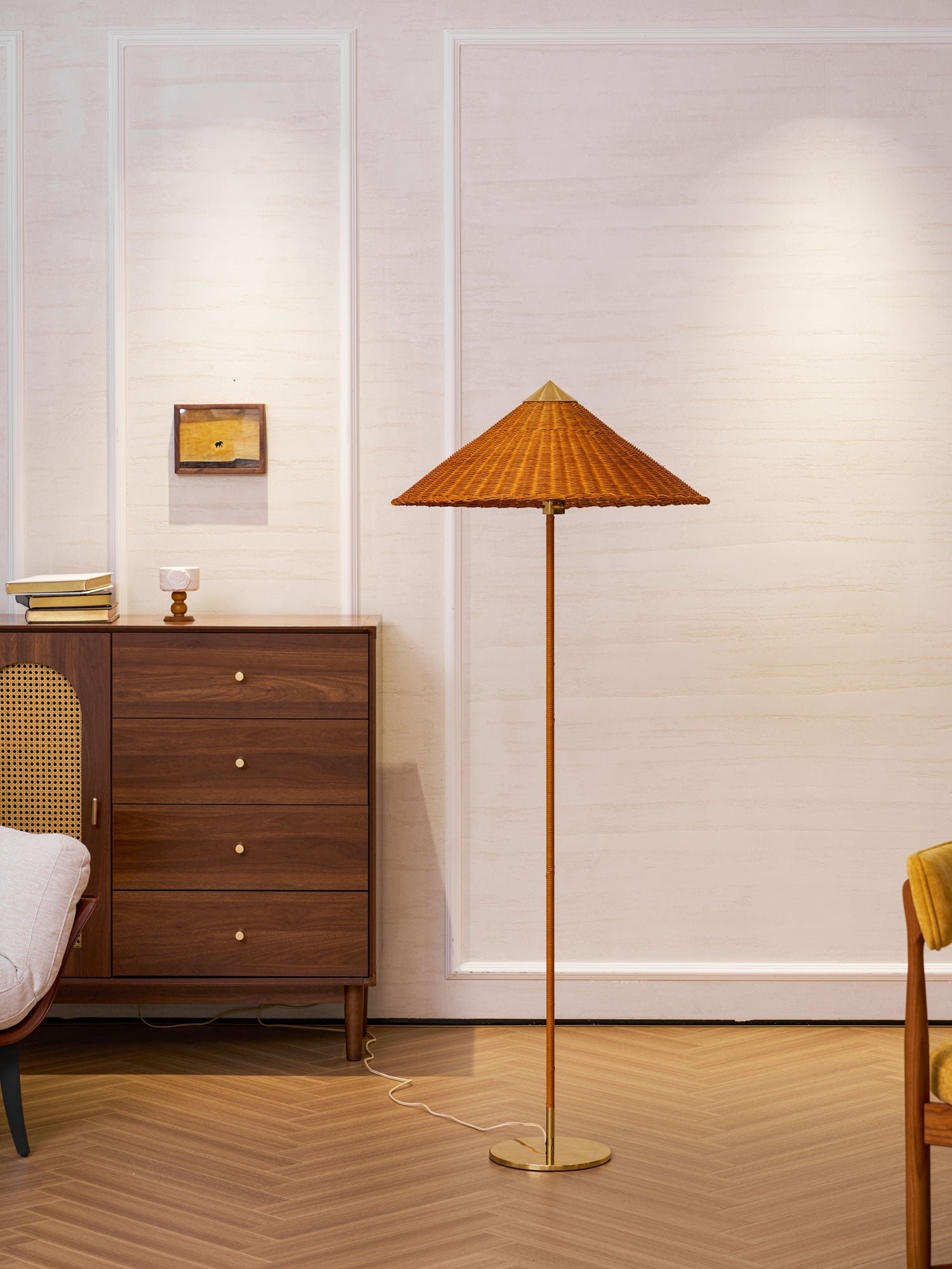 Tynell Floor Lamp - Vakkerlight