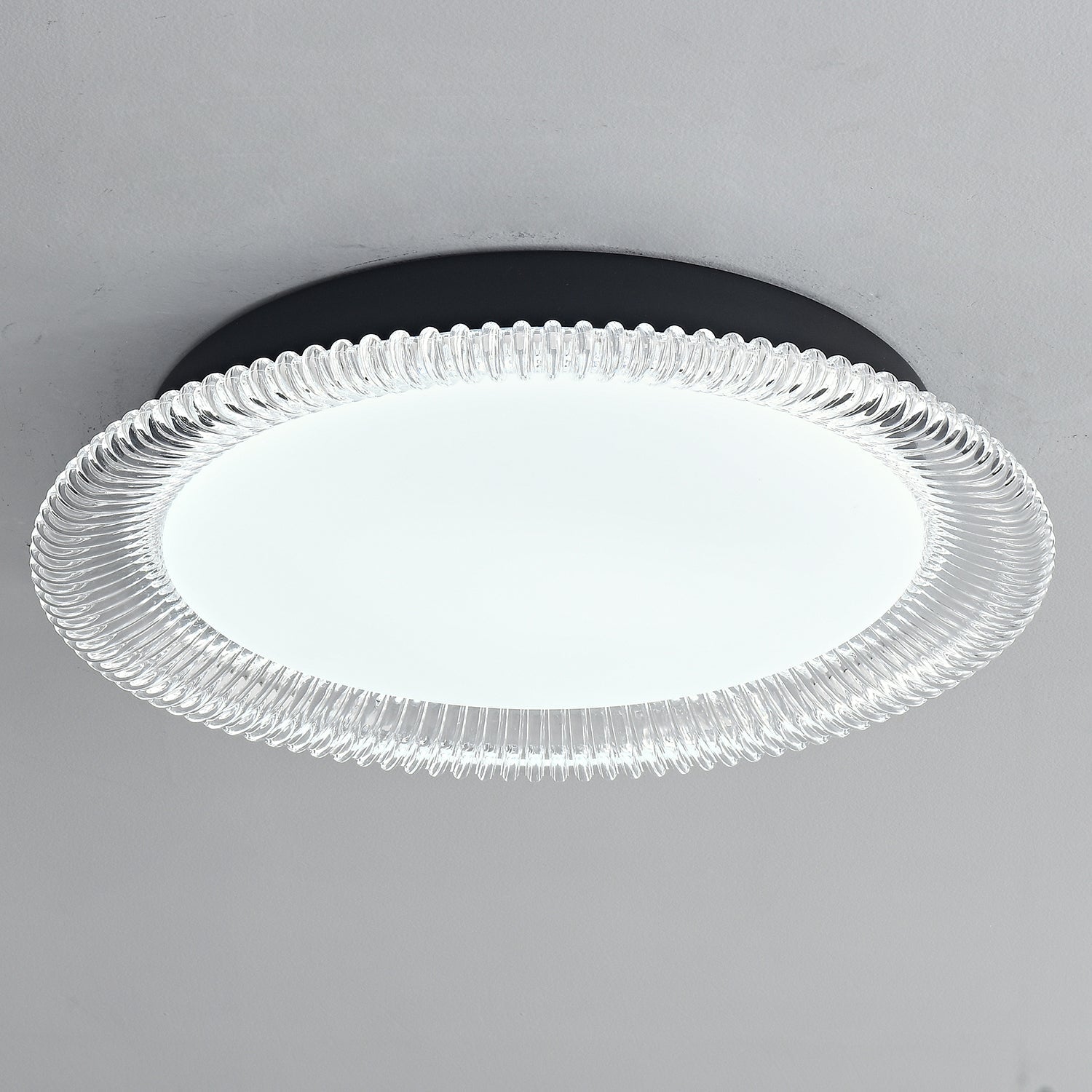 Vanguard Ceiling Light - Vakkerlight