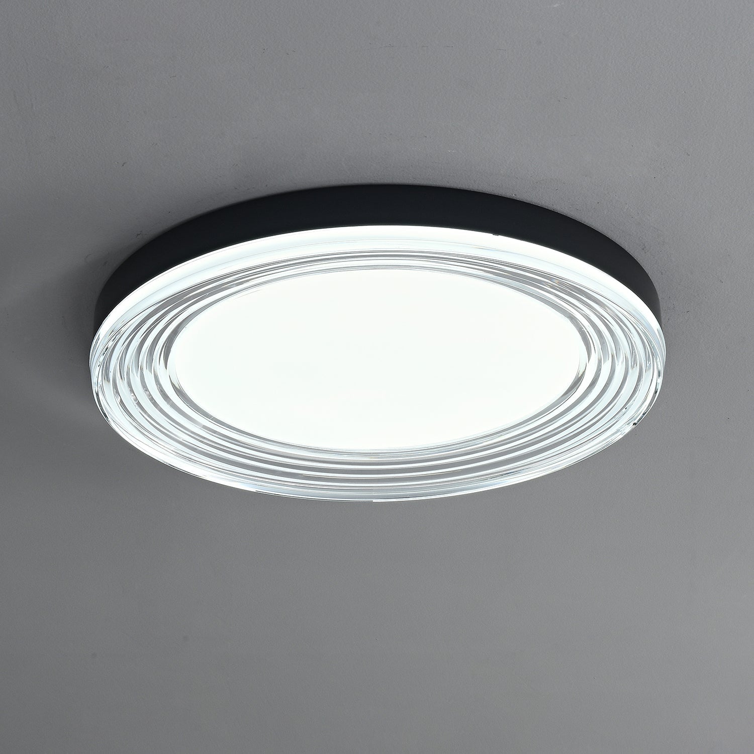 Vanguard Ceiling Light - Vakkerlight